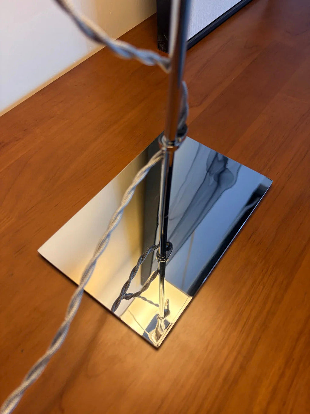Acier II Table Lamp
