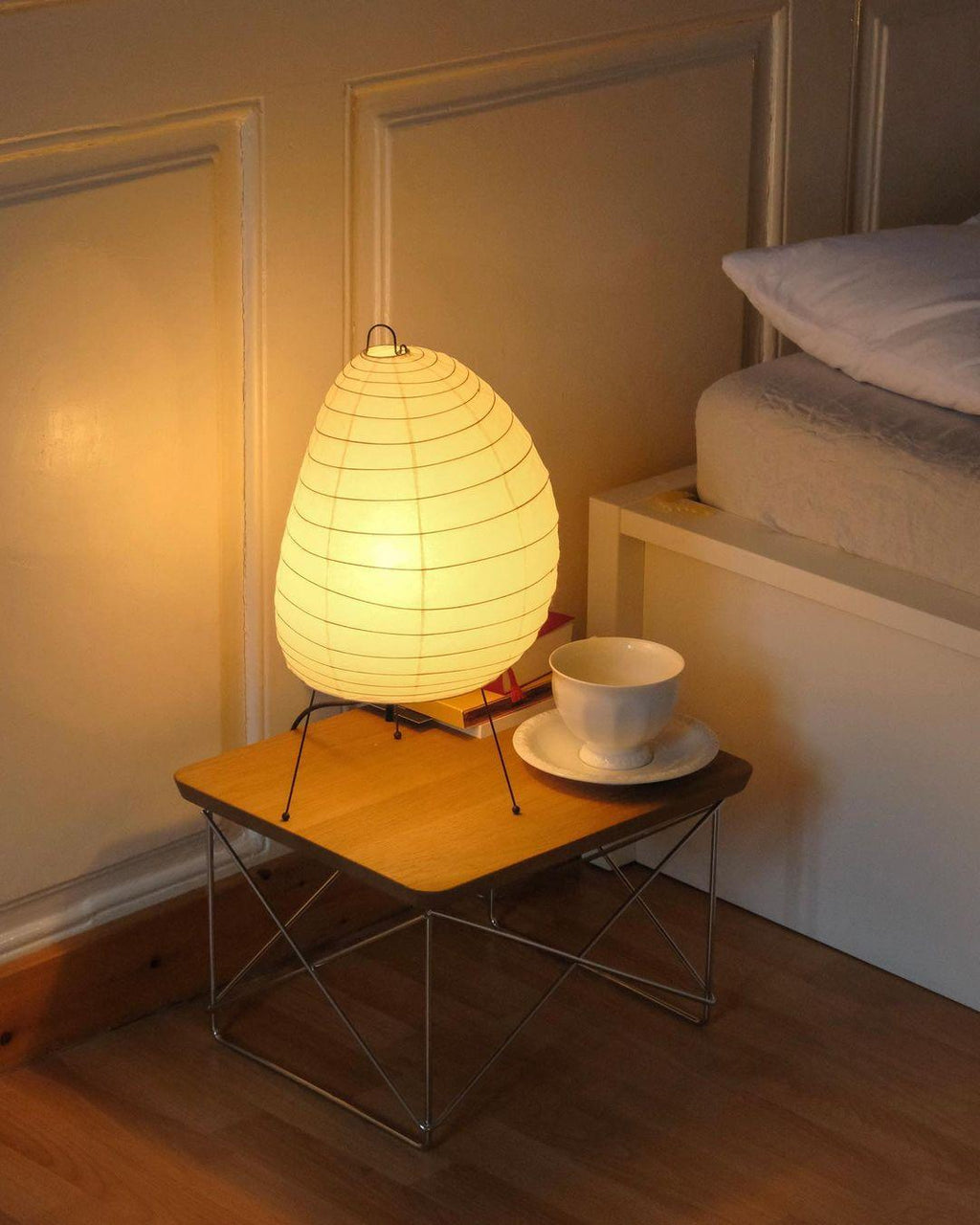 Akari 1N Table Lamp