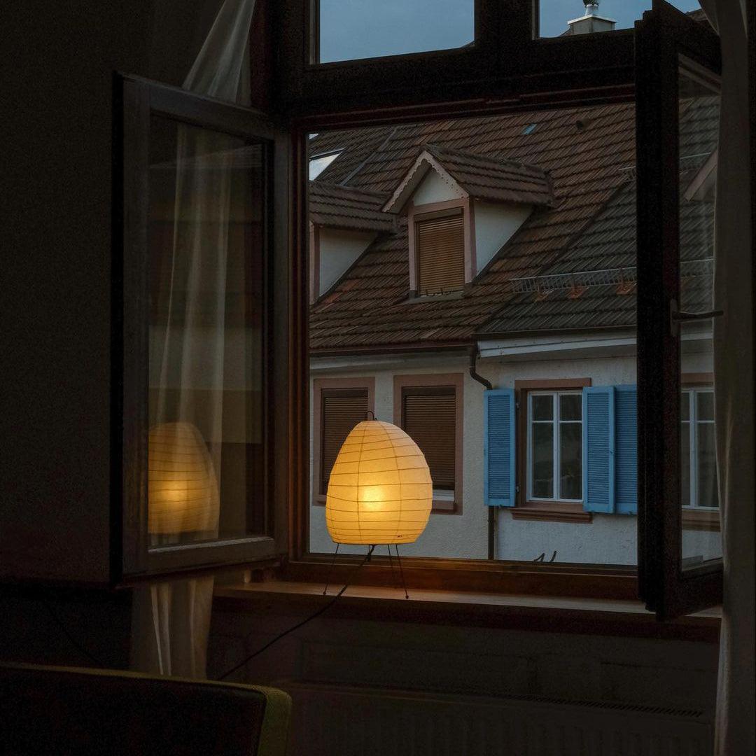 Akari 1N Table Lamp