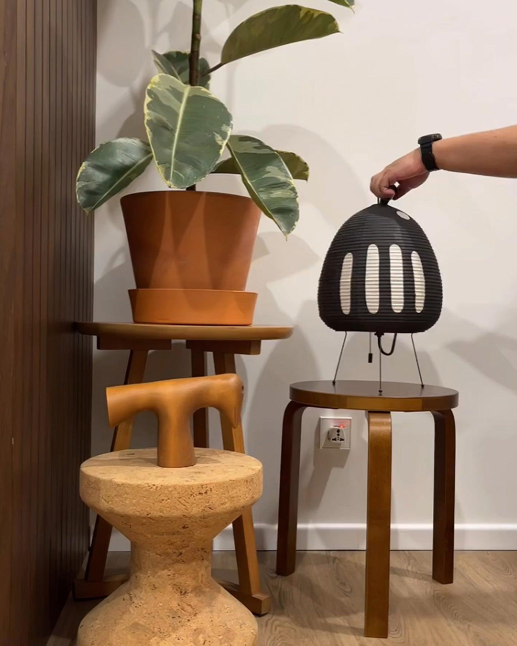 Akari 1A Collection Table Lamp