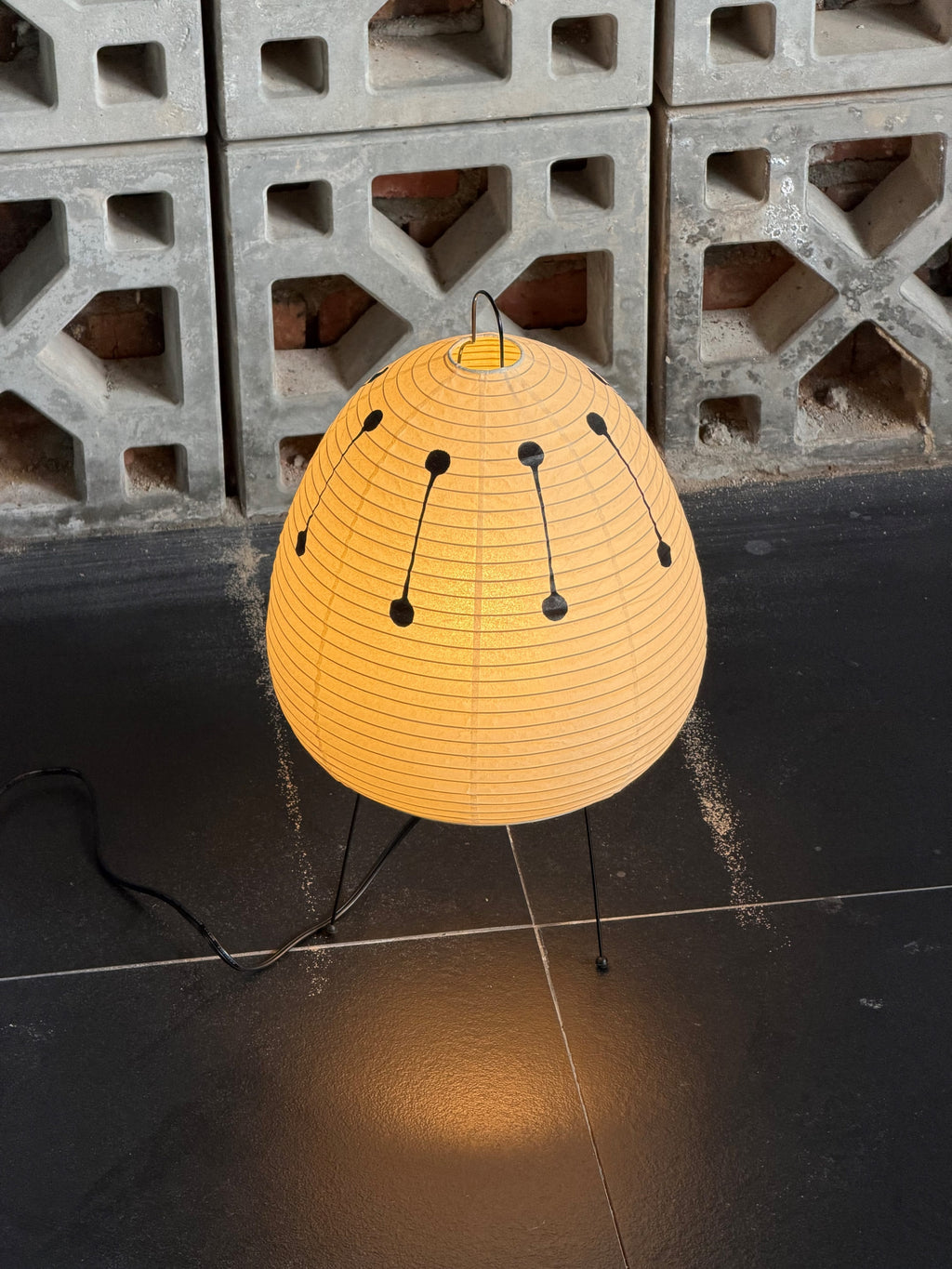 Akari 1A Collection Table Lamp