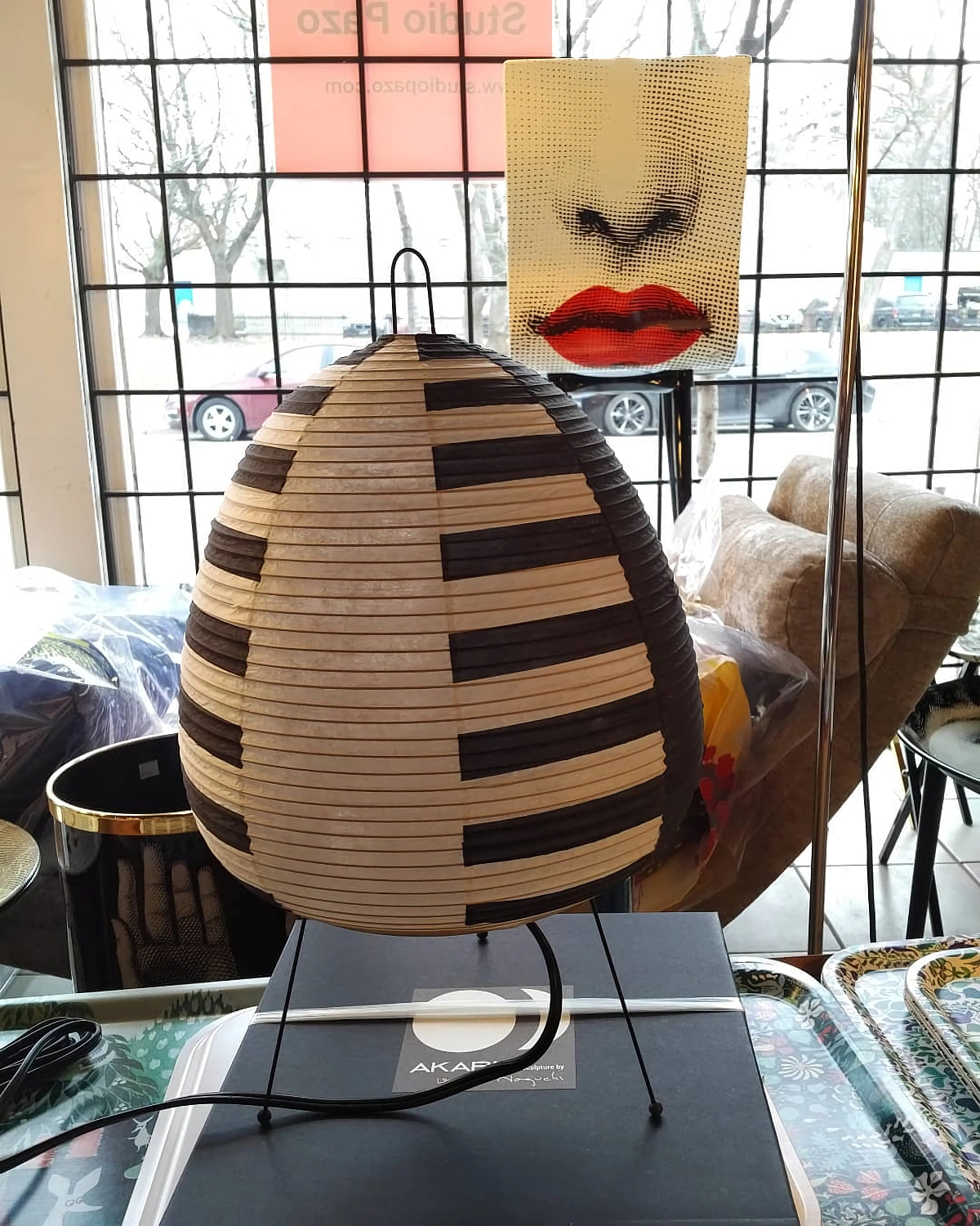 Akari 1A Collection Table Lamp