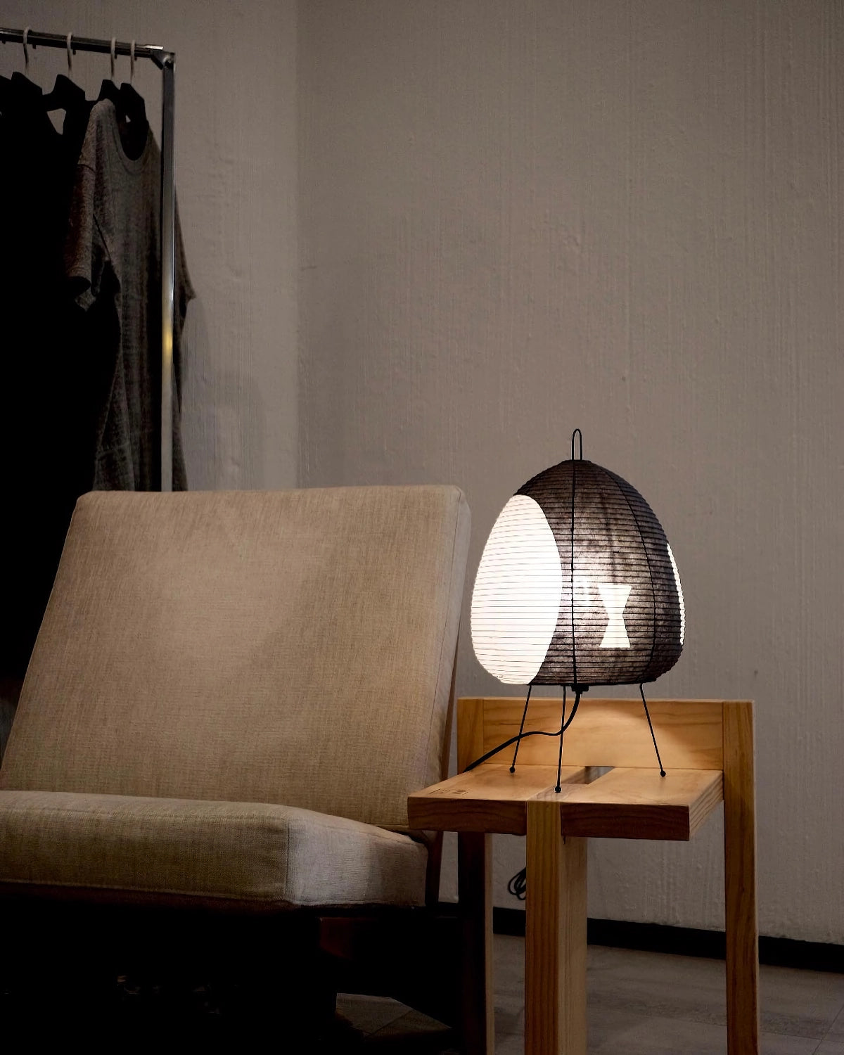 Akari 1A Collection Table Lamp