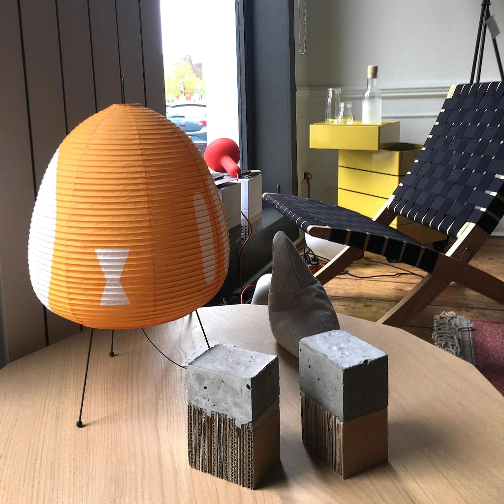 Akari 1A Collection Table Lamp