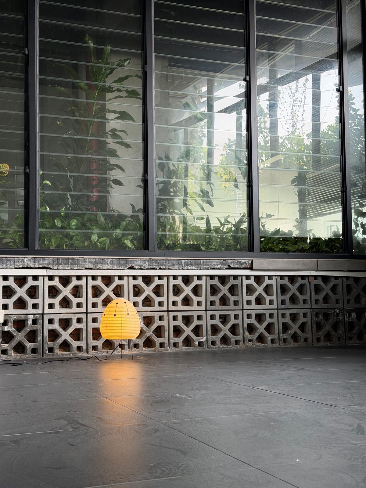 Akari 1A Collection Table Lamp