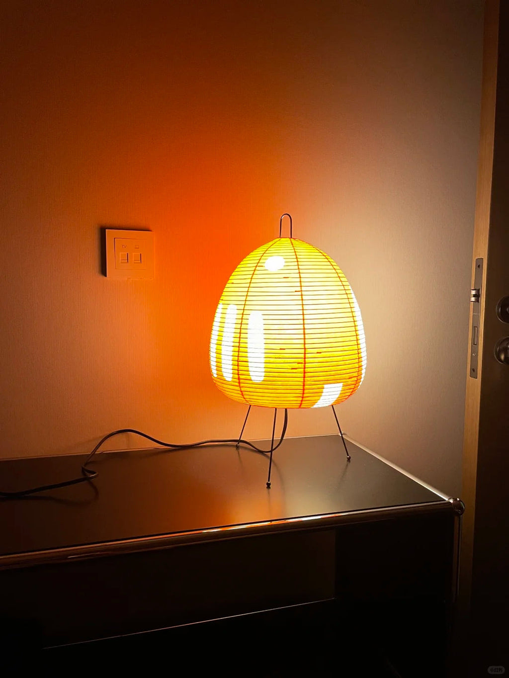 Akari 1A Collection Table Lamp