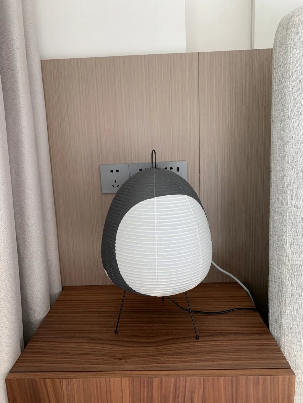 Akari 1A Collection Table Lamp