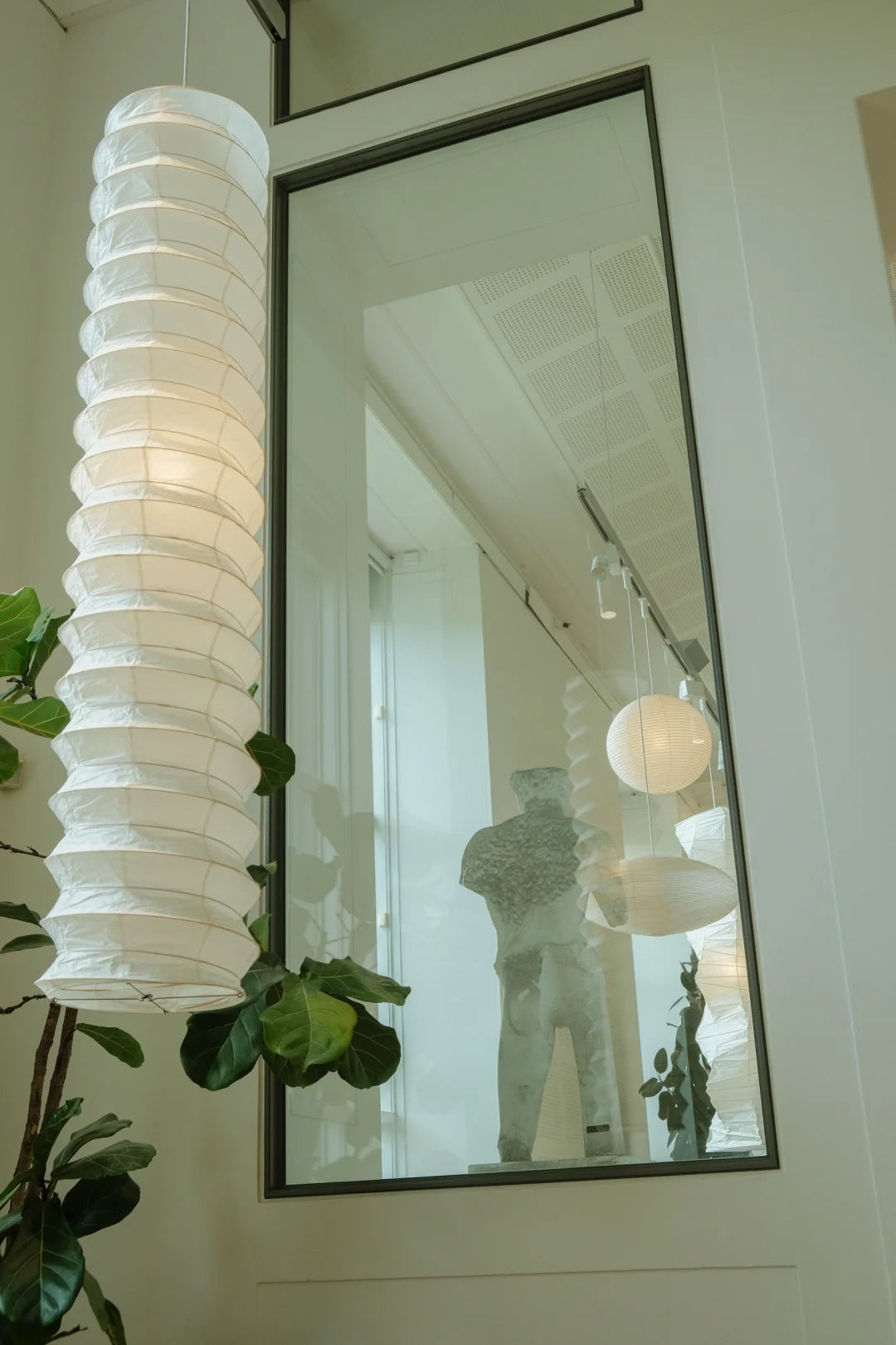 Akari 31N Ceiling Lamp