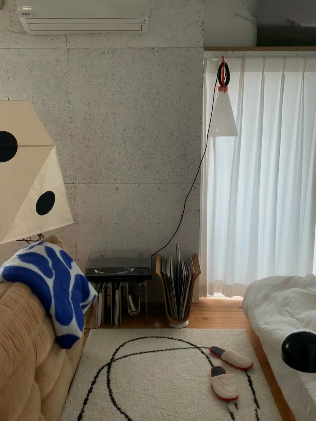 Akari UF3-Q Floor Lamp