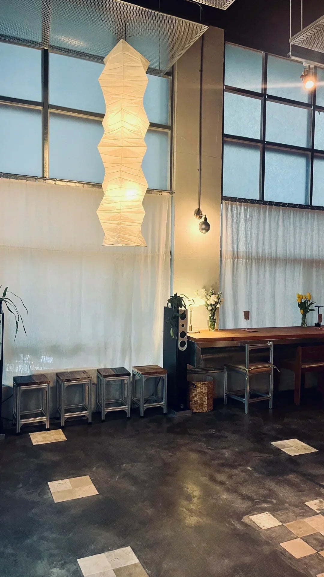 Akari 33N Pendant Lighting