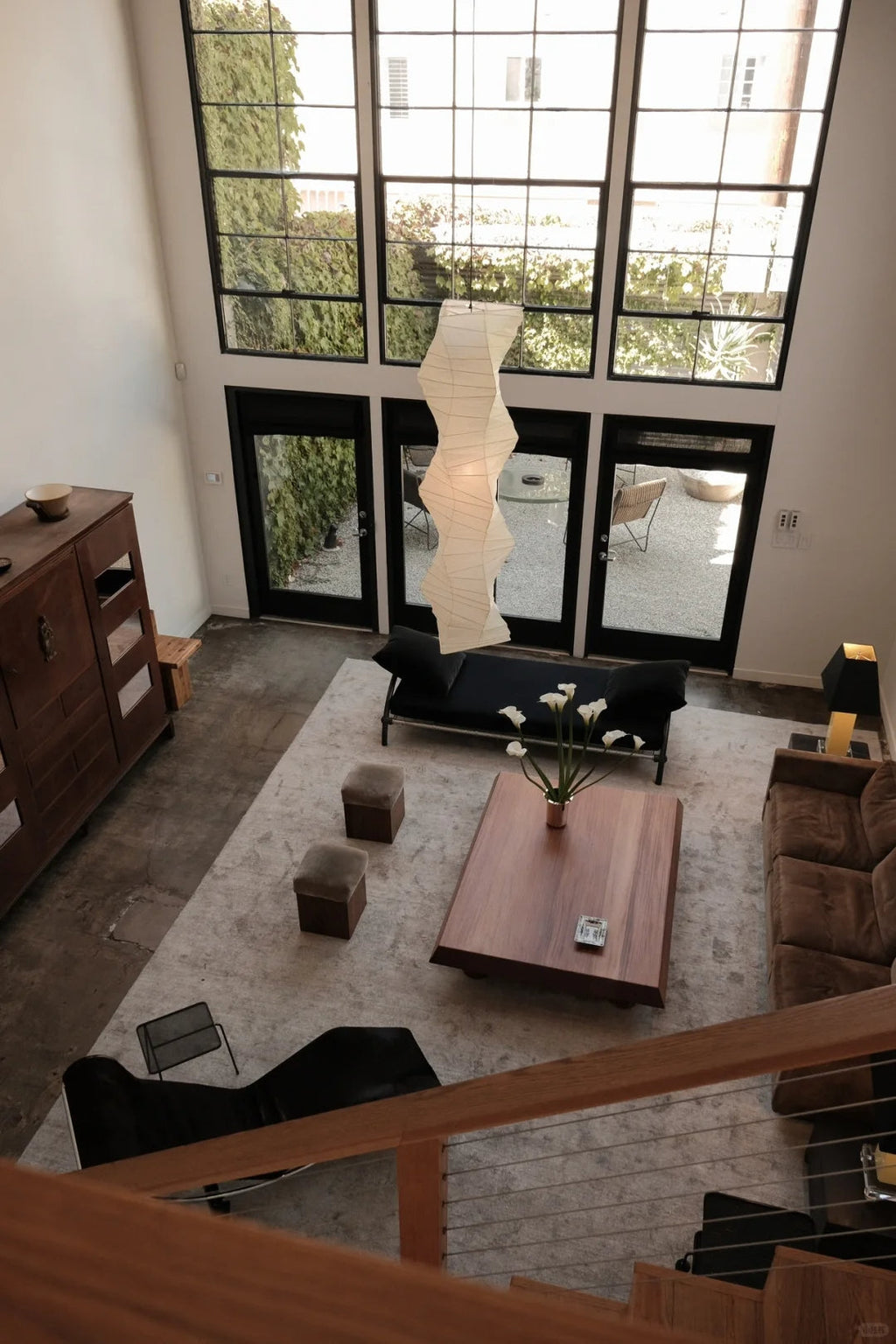 Akari 33N Pendant Lighting