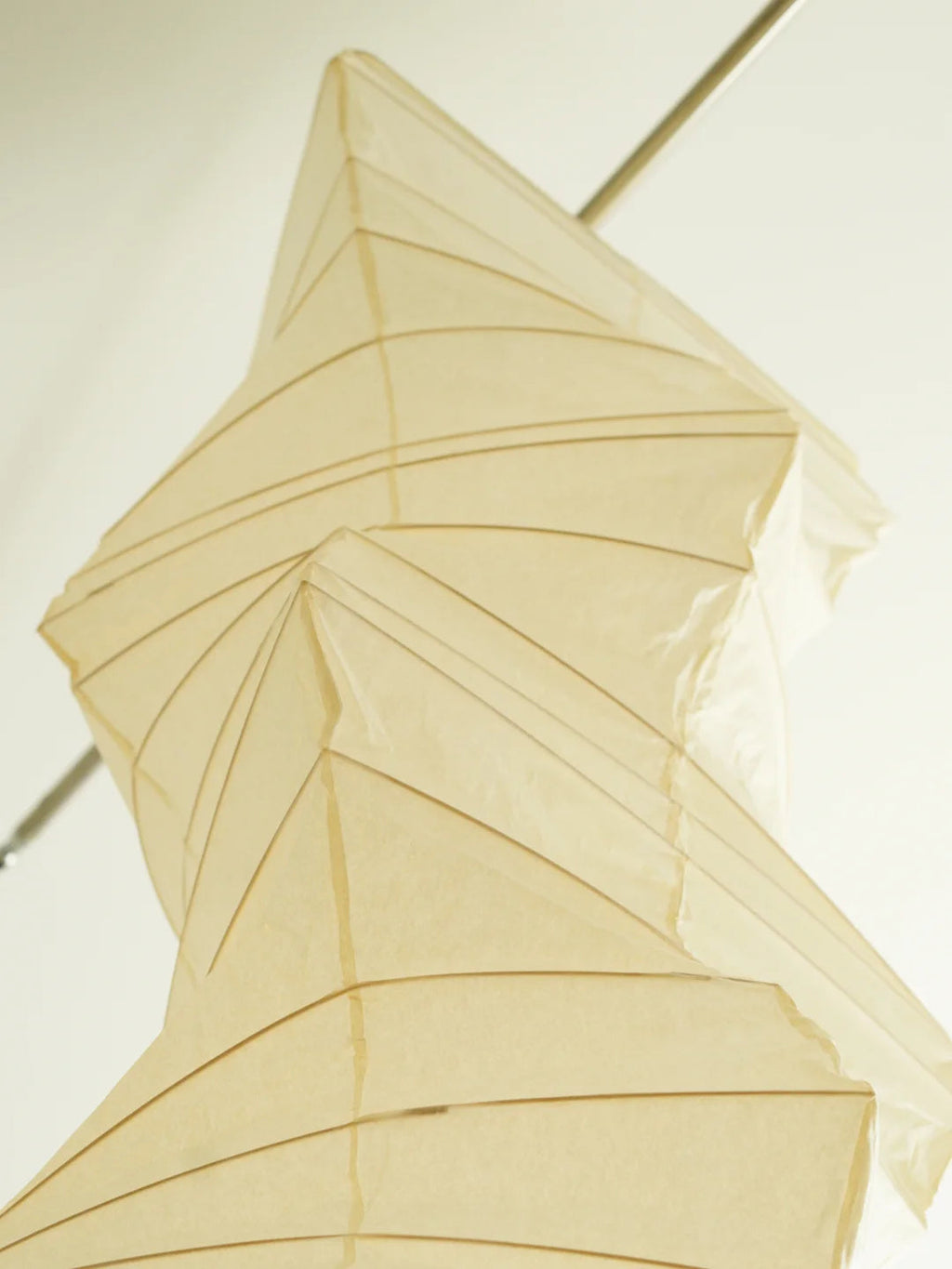 Akari 33N Pendant Lighting