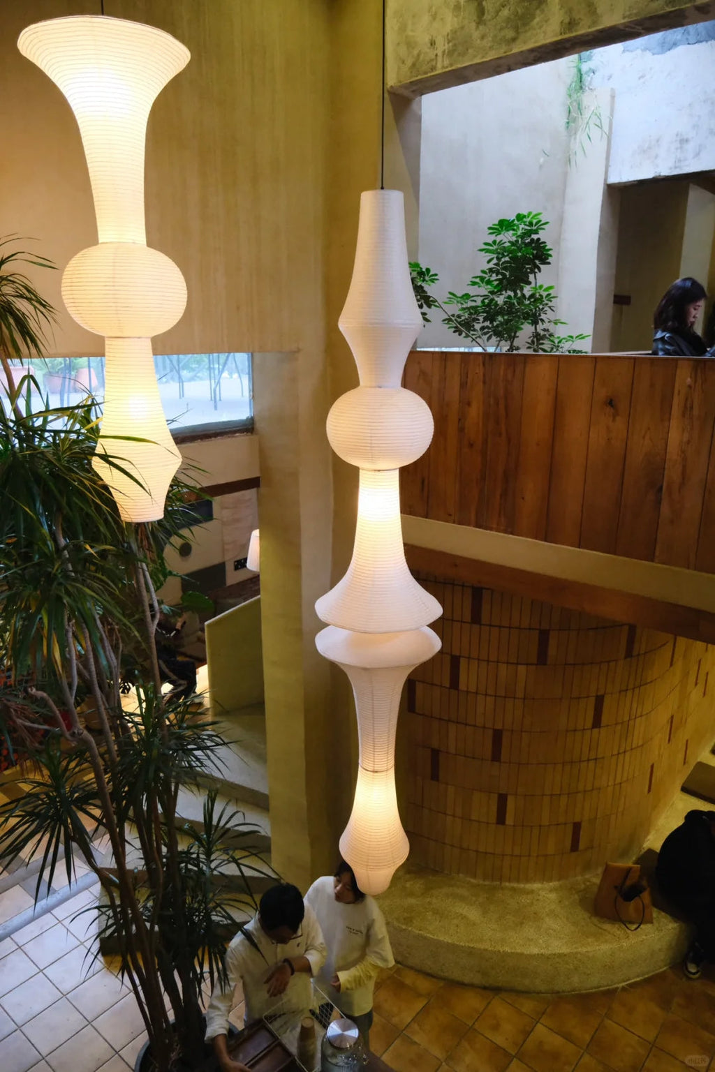 Akari E Pendant Lighting
