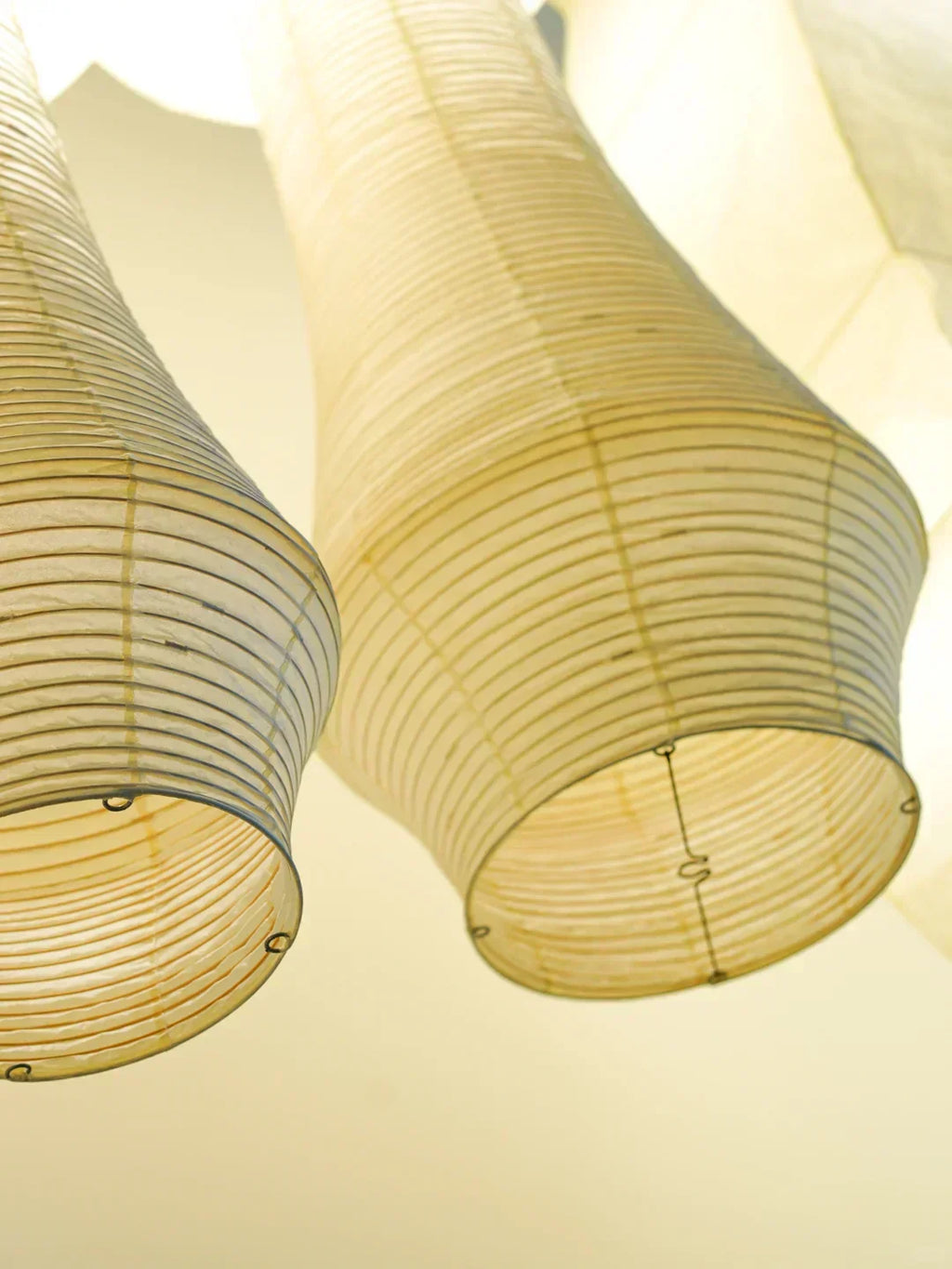 Akari E Pendant Lighting