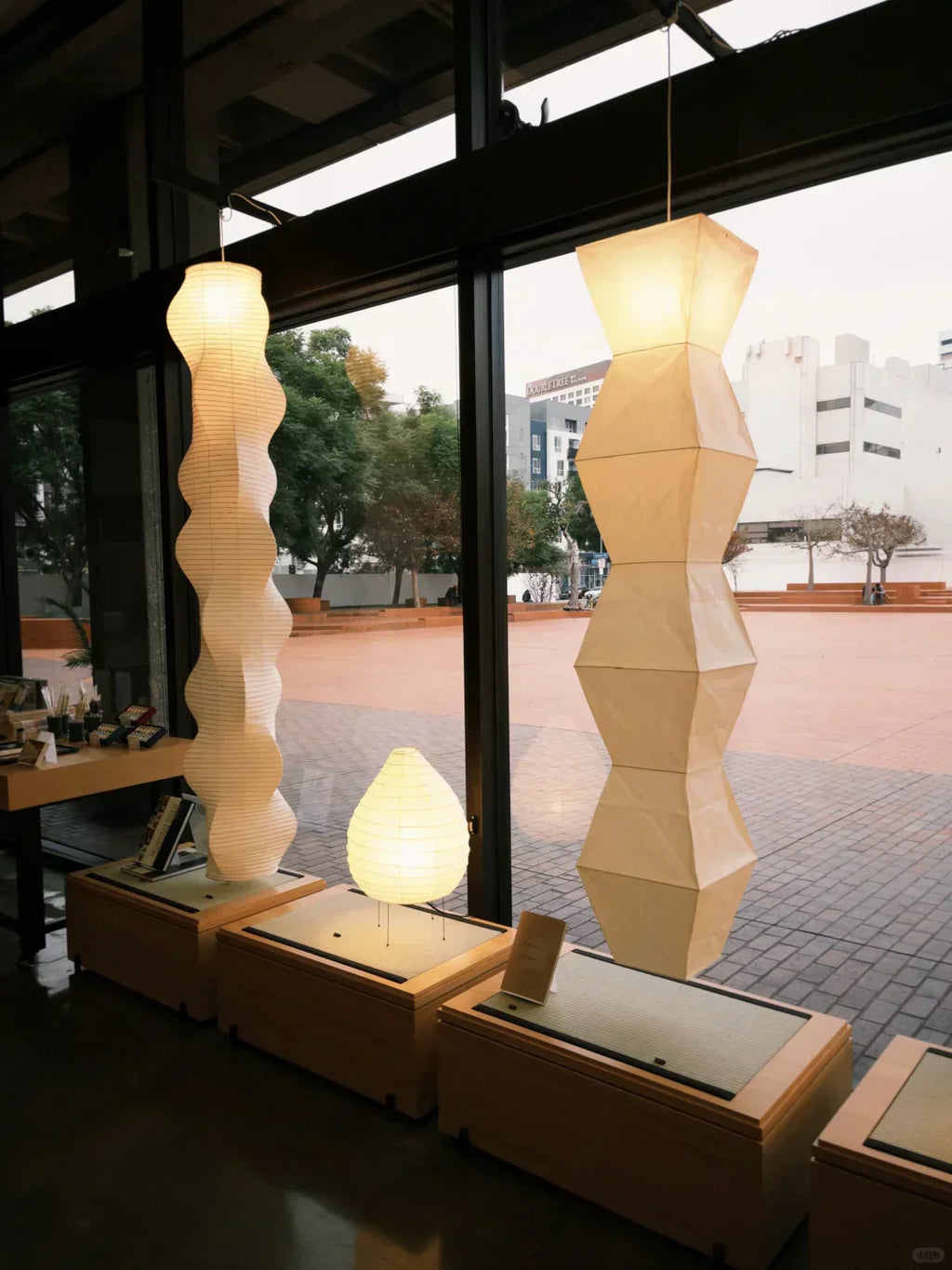 Akari L7 Ceiling Lamp
