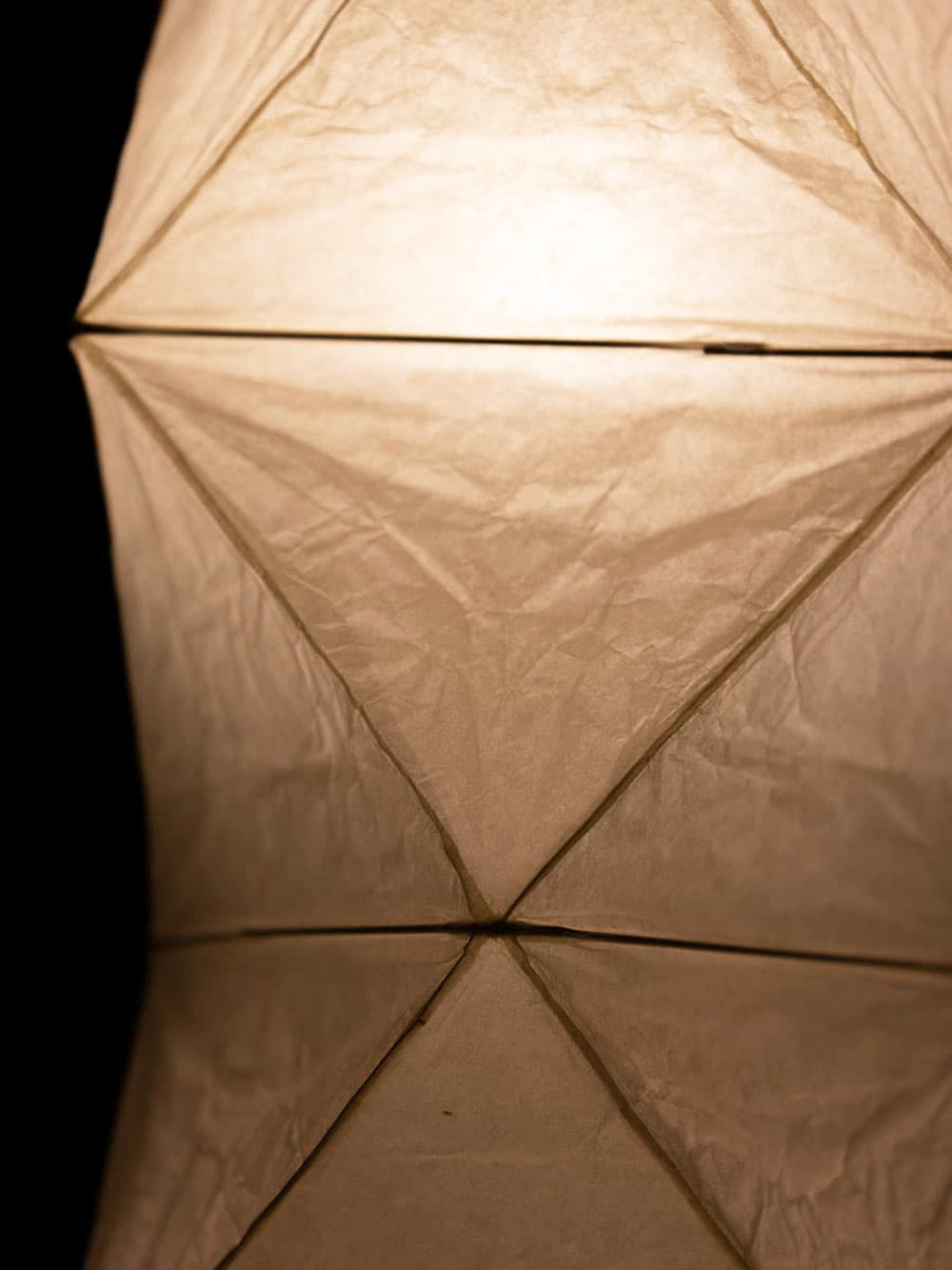 Akari L8 Ceiling Lamp