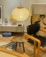 Akari 10A Floor Lamp