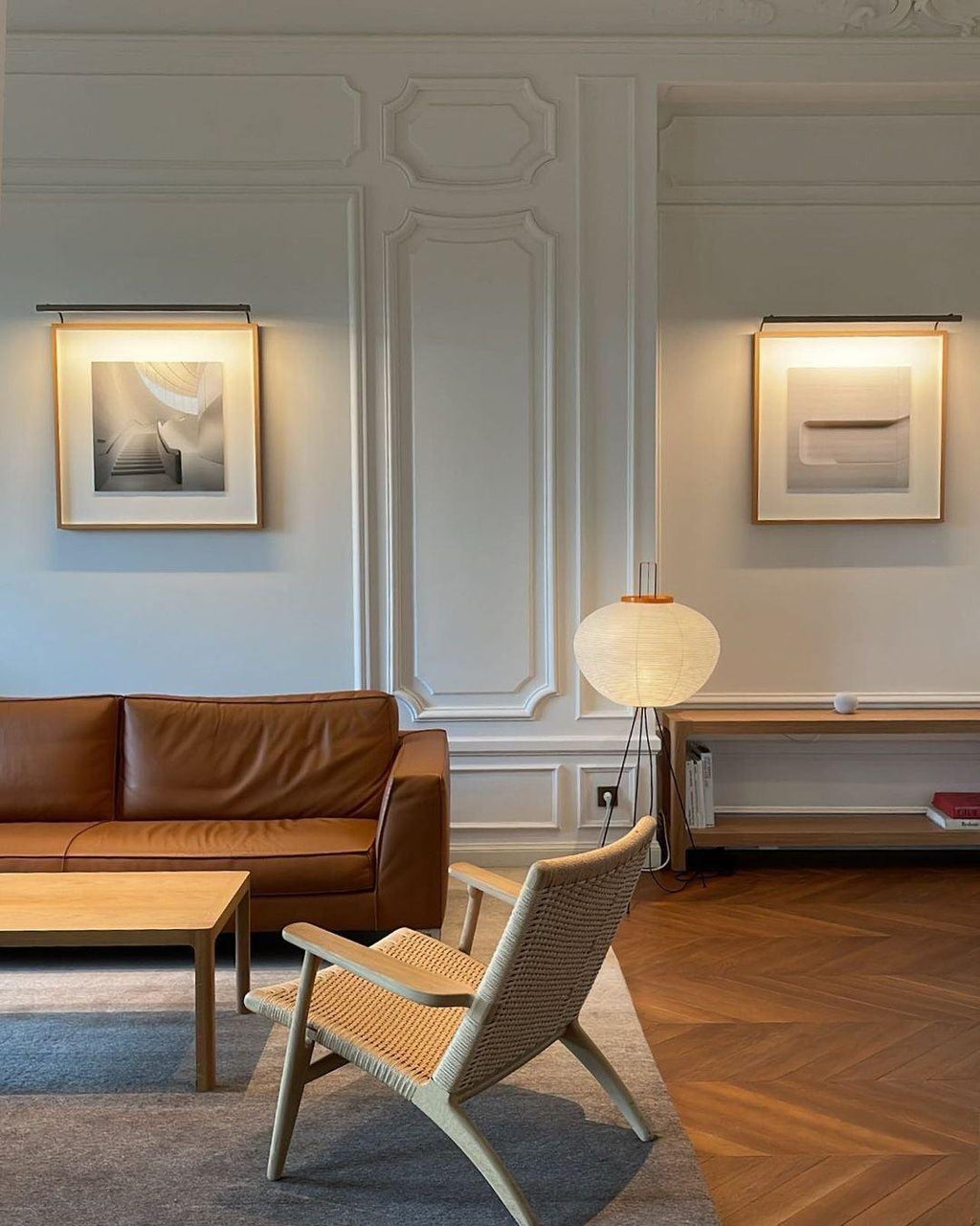 Akari 10A Floor Lamp