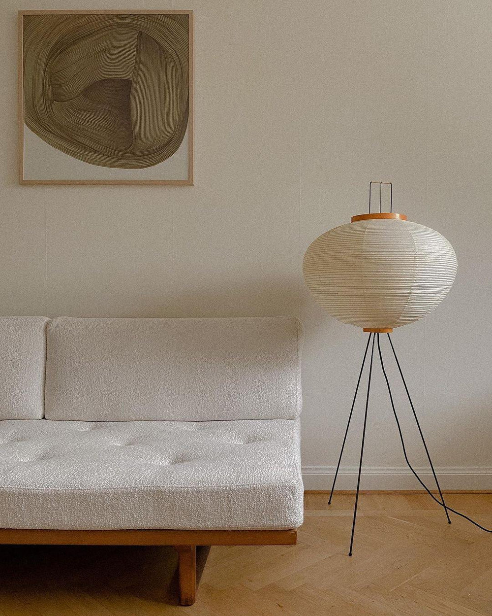 Akari 10A Floor Lamp