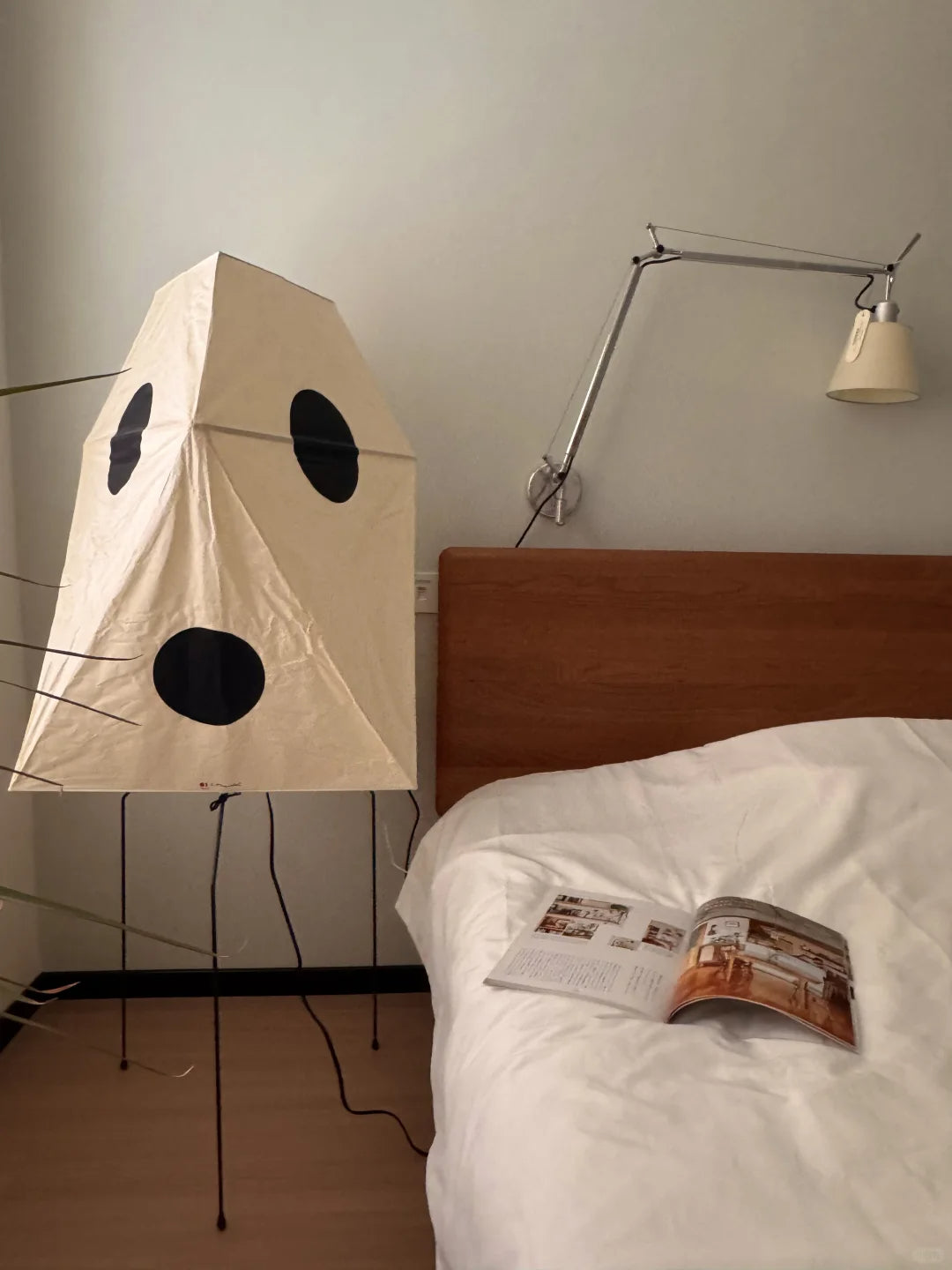 Akari UF3-Q Floor Lamp