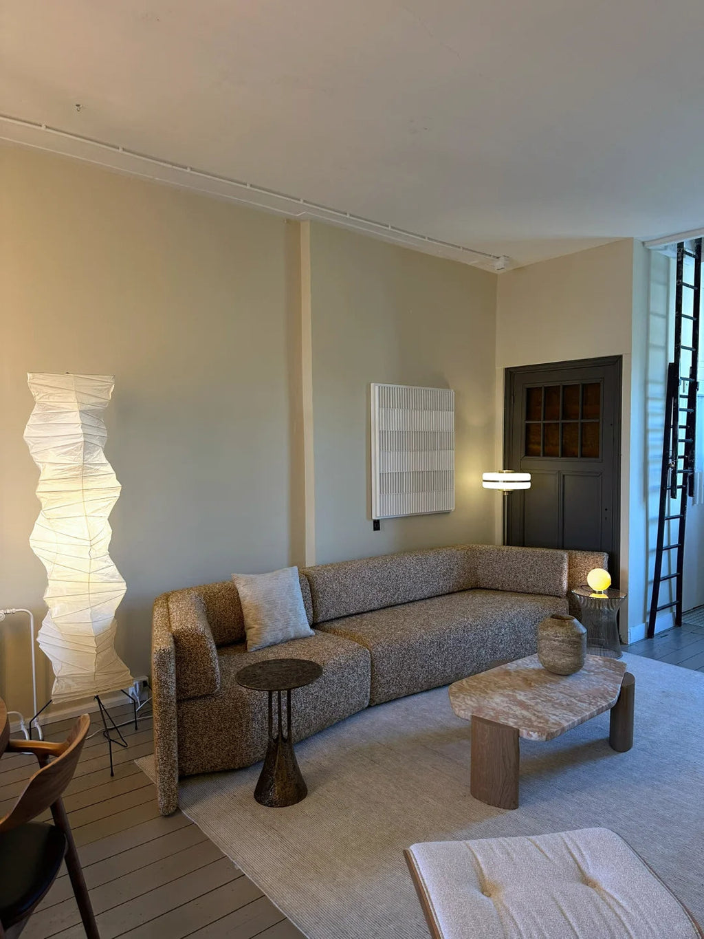 Akari UF4-33N Floor Lamp