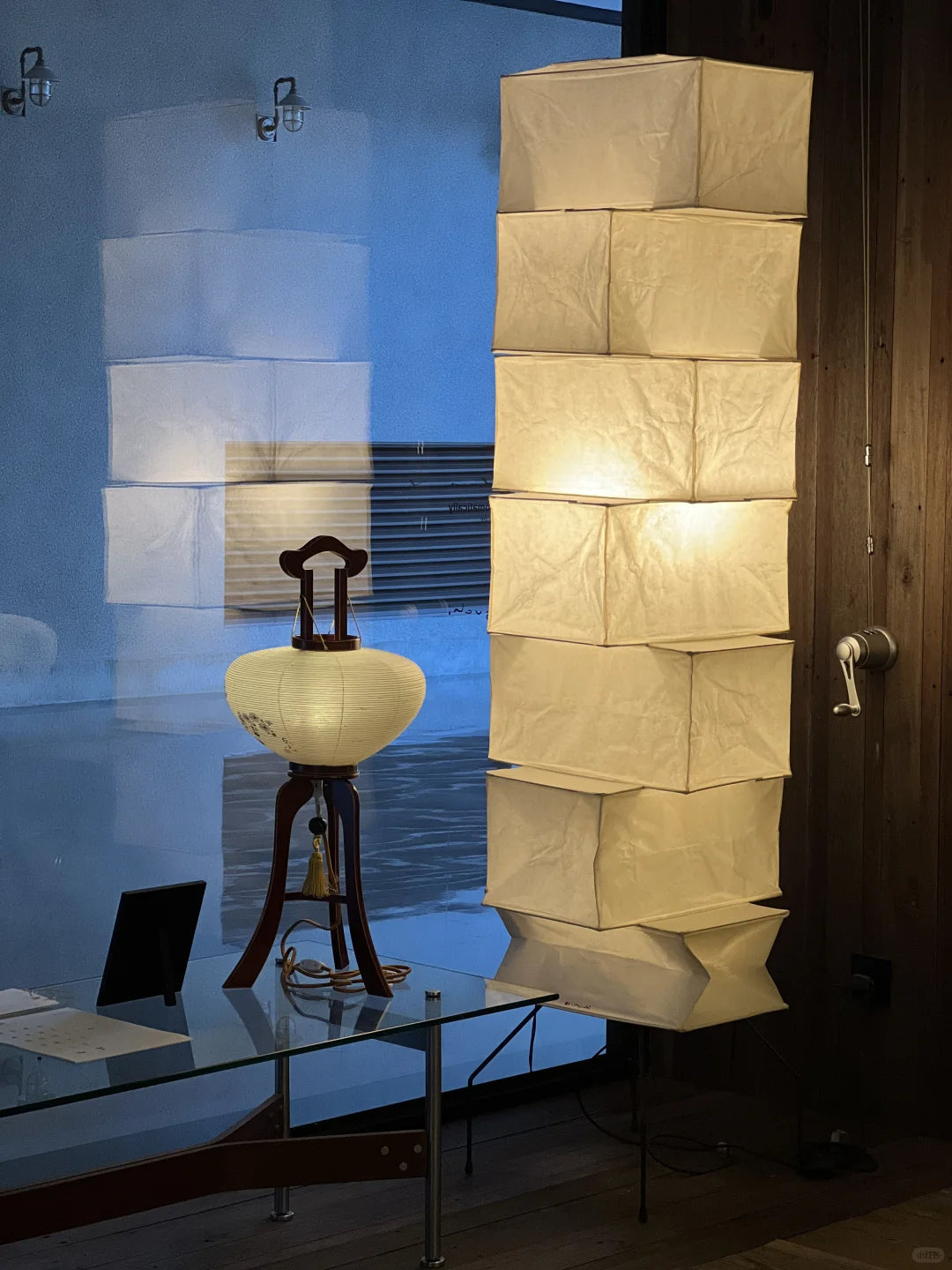 Akari UF4-L10 Floor Lamp