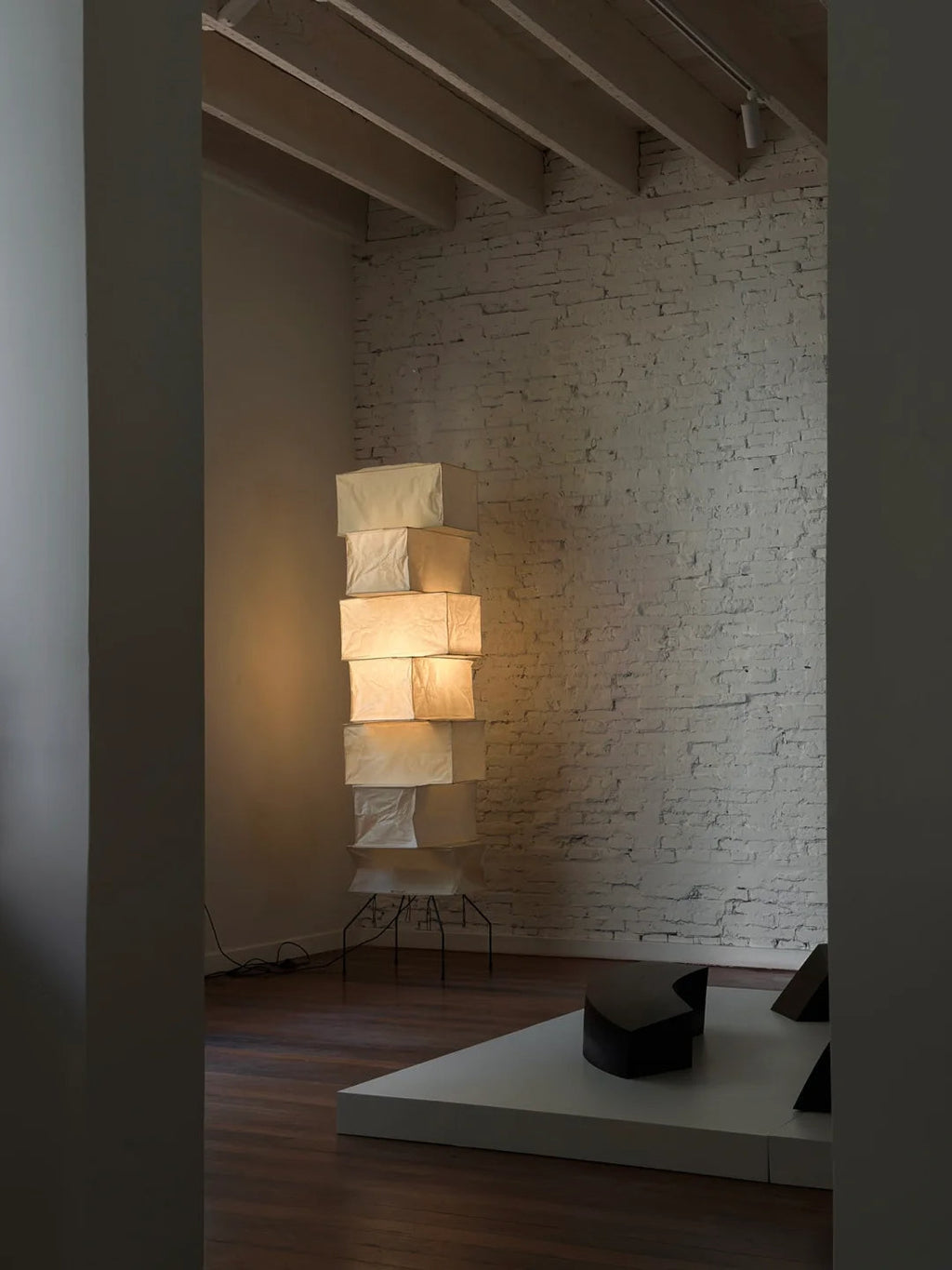 Akari UF4-L10 Floor Lamp