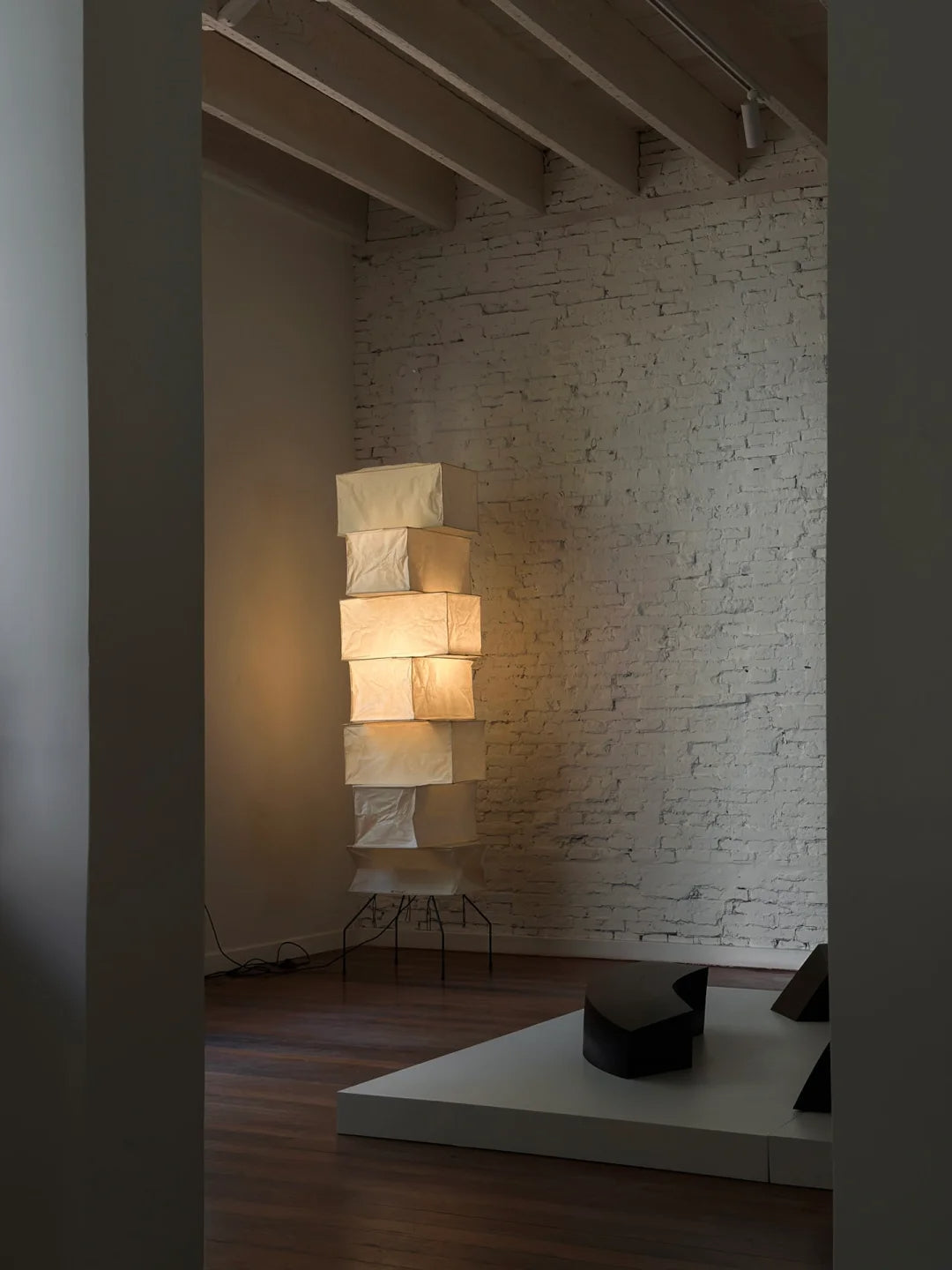 Akari UF4-L10 Floor Lamp