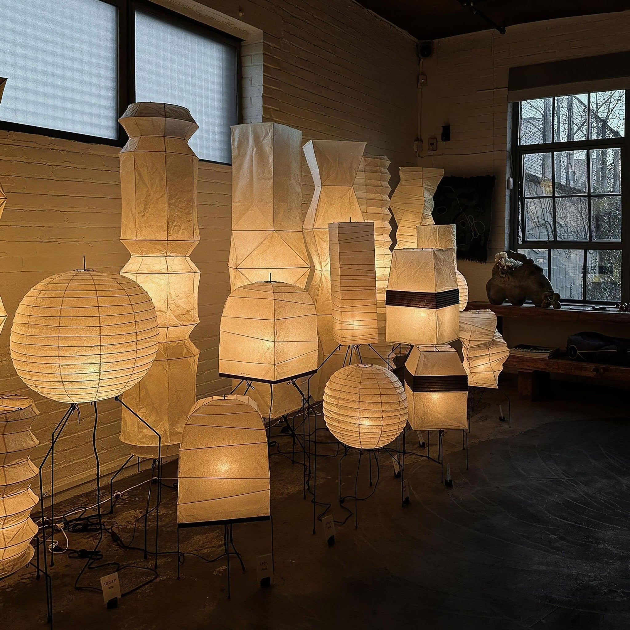 Akari UF4-L6 Floor Lamp
