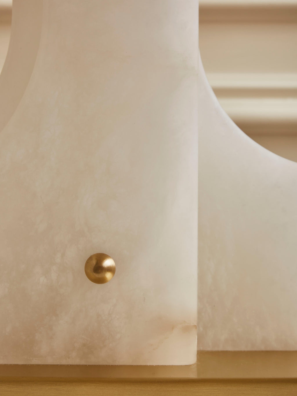 Gusten Alabaster Lamp