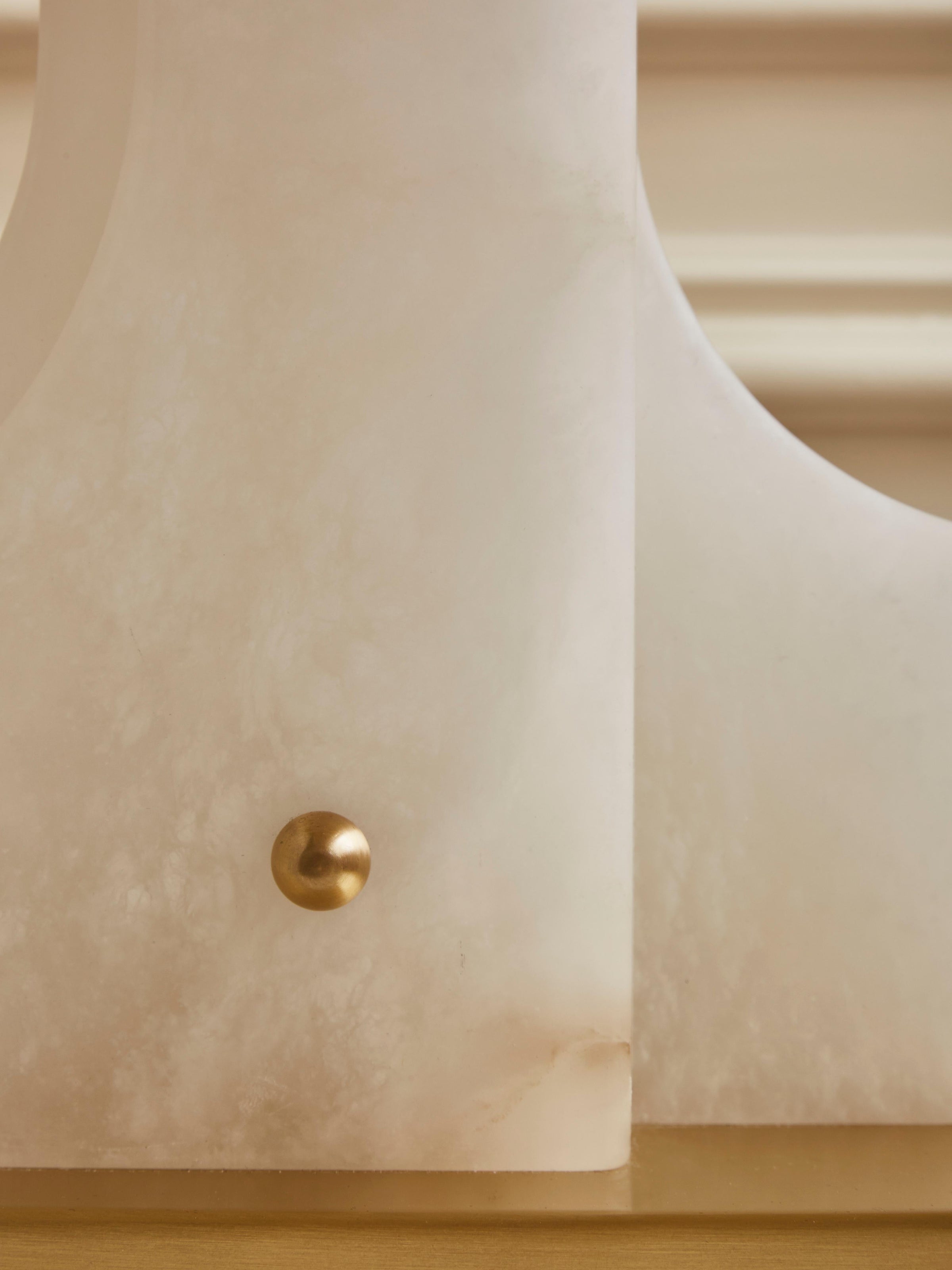 Gusten Alabaster Lamp