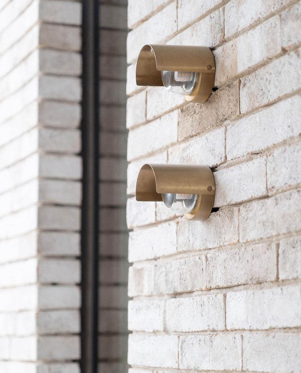 Alba Monocle Wall Sconce