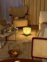 Andaz Chi Yutang Table Lamp
