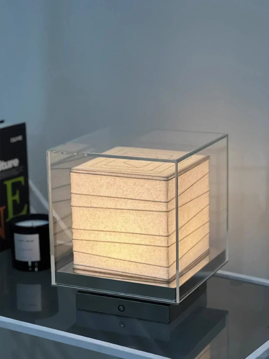Andaz Chi Yutang Table Lamp