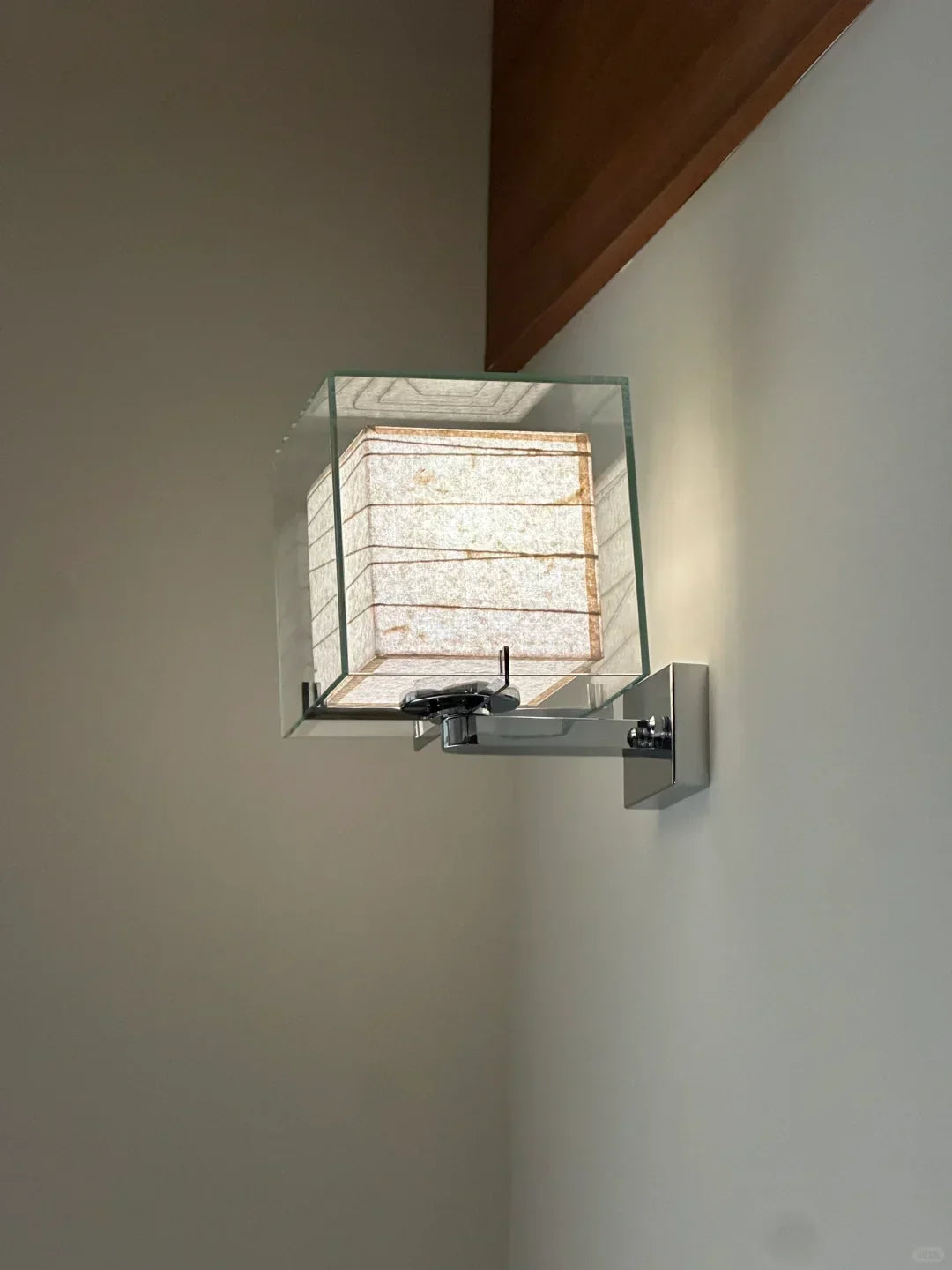 Andaz Chi Yutang Wall Lamp