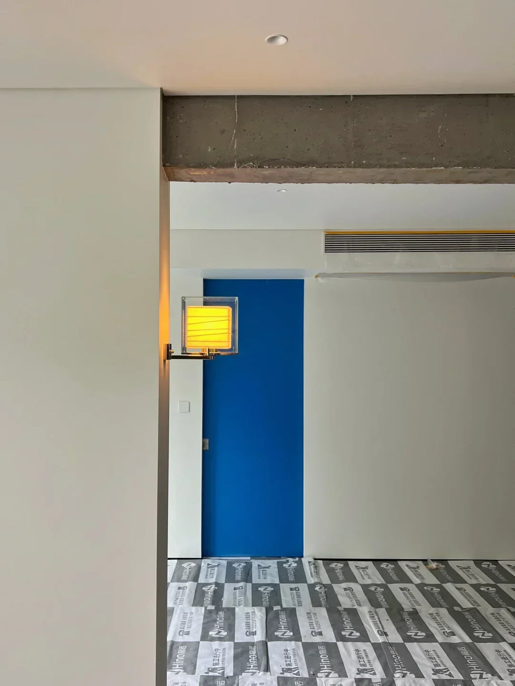 Andaz Chi Yutang Wall Lamp