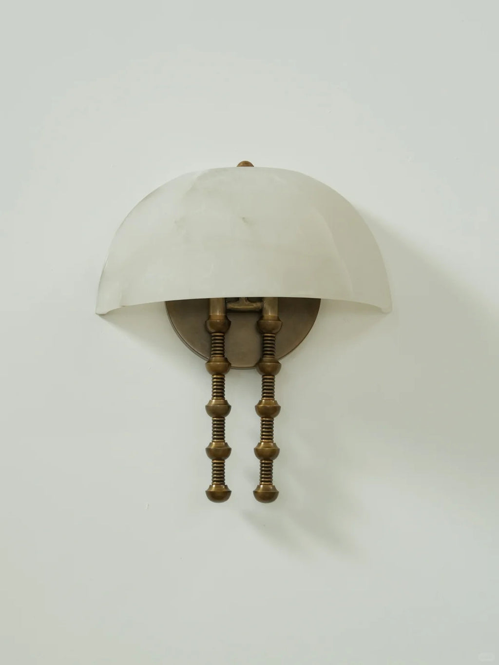 Arlen Sconce