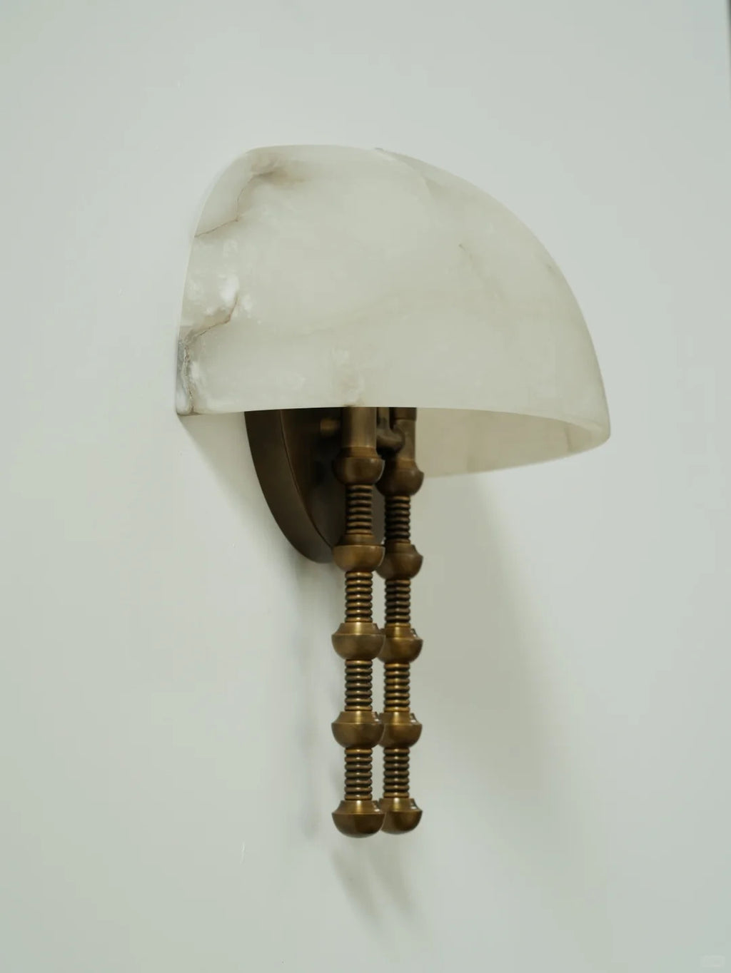 Arlen Sconce