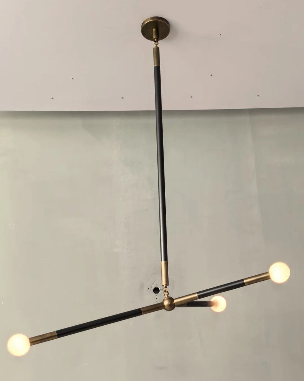 Arrow Pendant Lamp