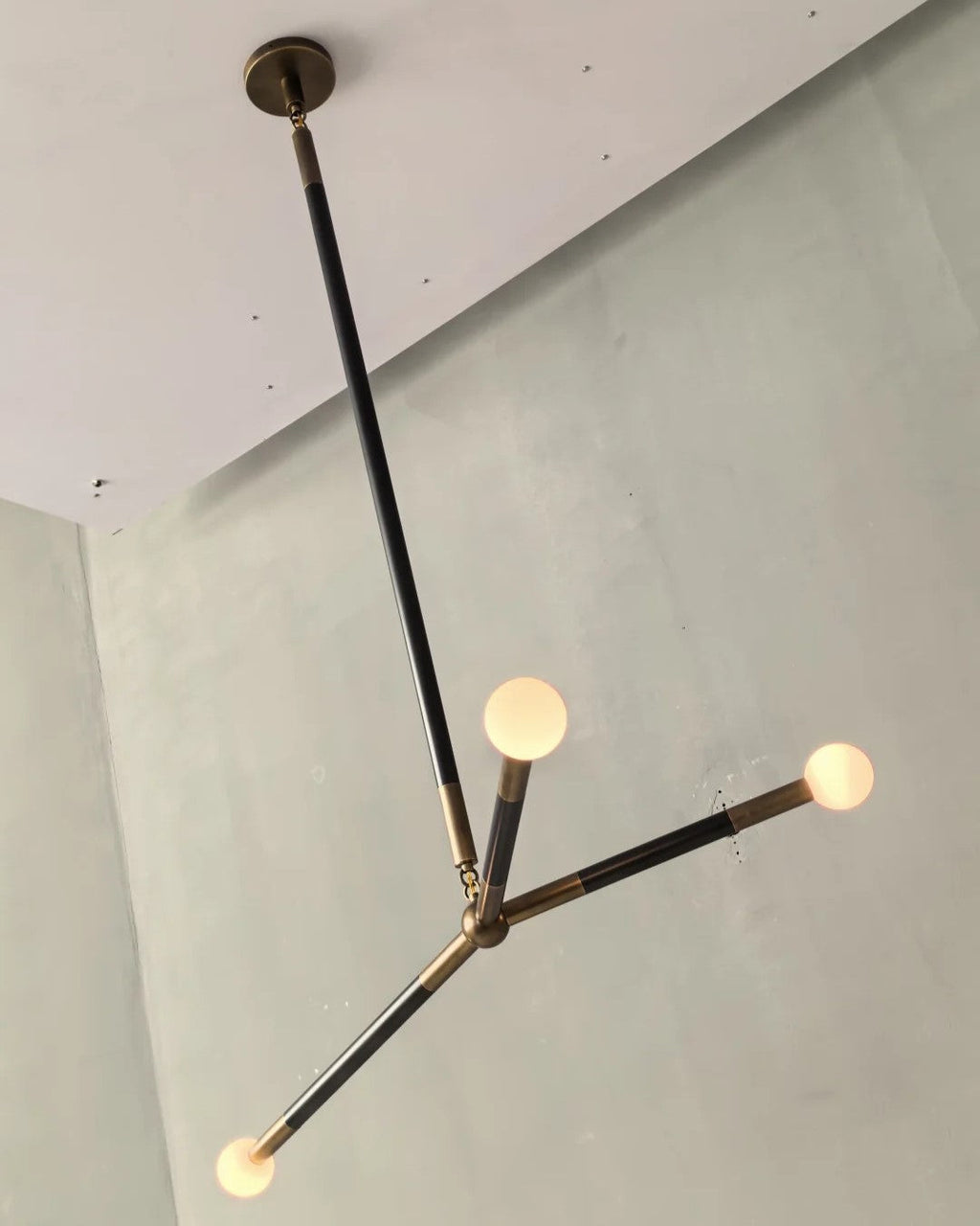 Arrow Pendant Lamp
