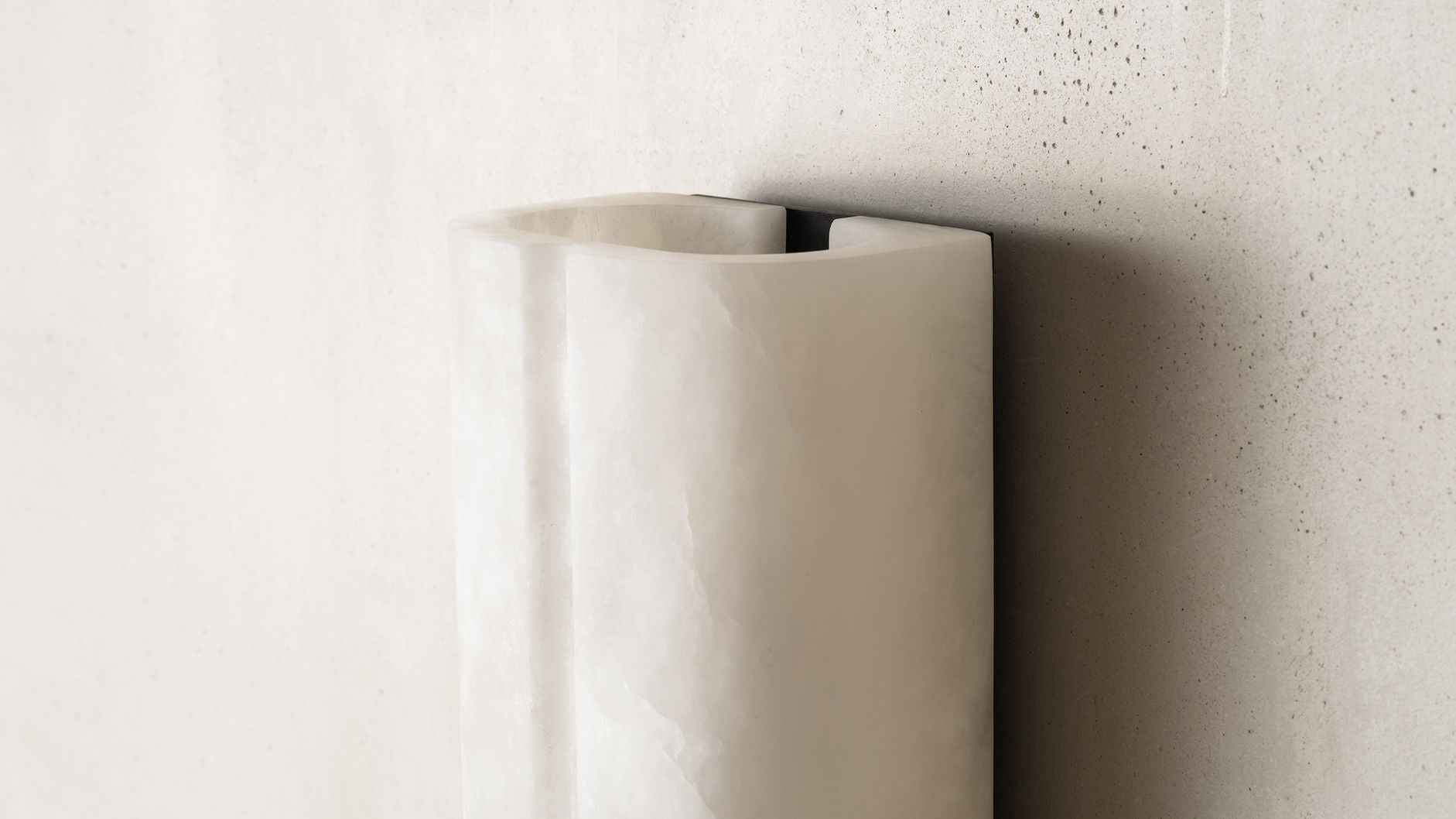 Bast Sconce