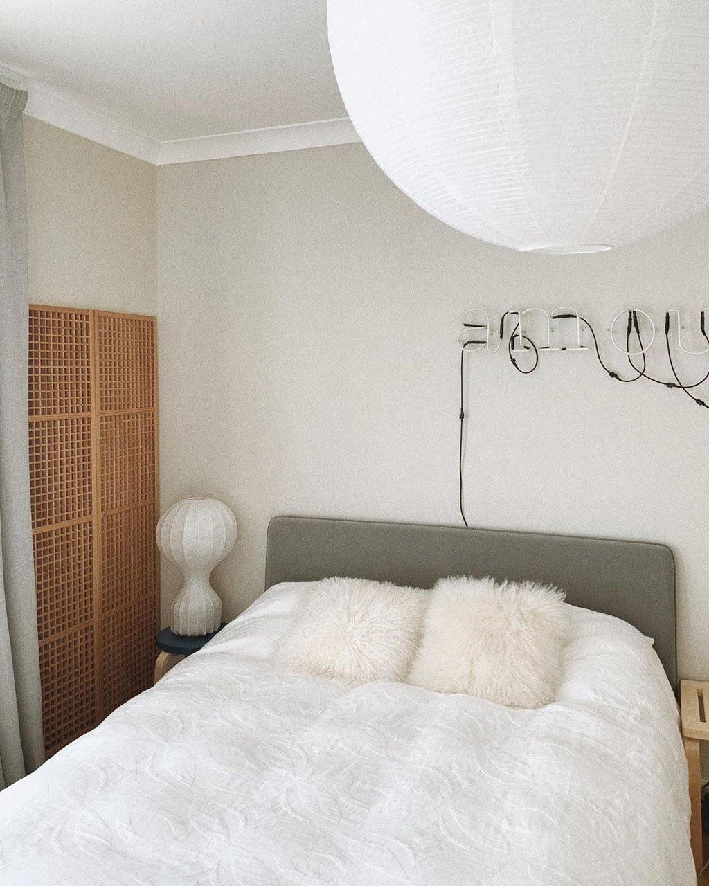 Brevil Silk Table Lamp