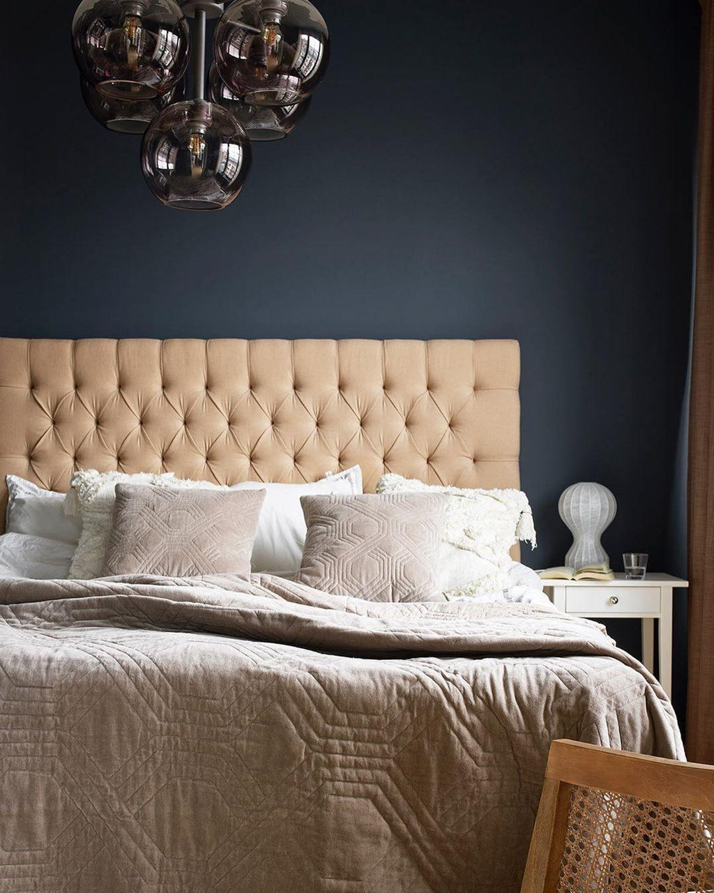 Brevil Silk Table Lamp