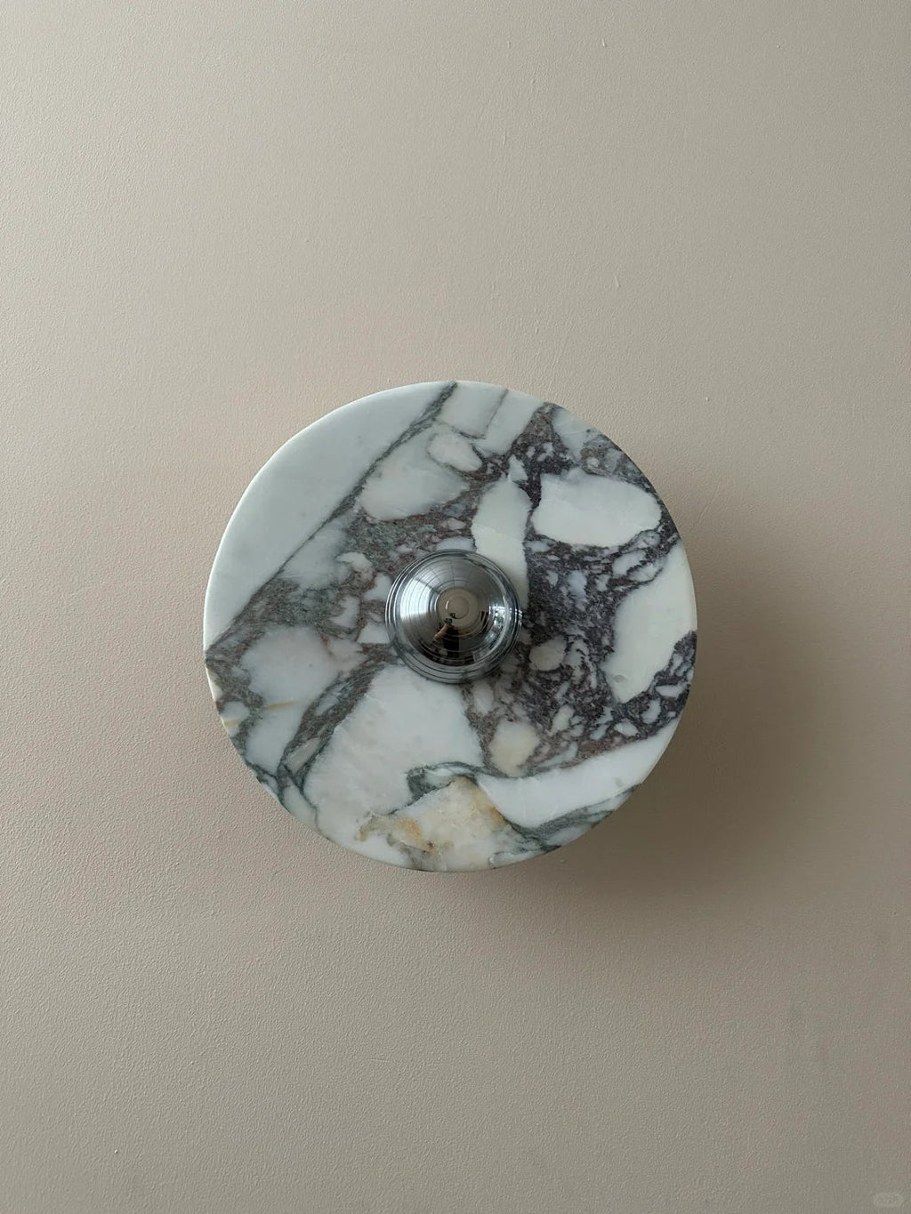Calacatta Oro Round Sconce
