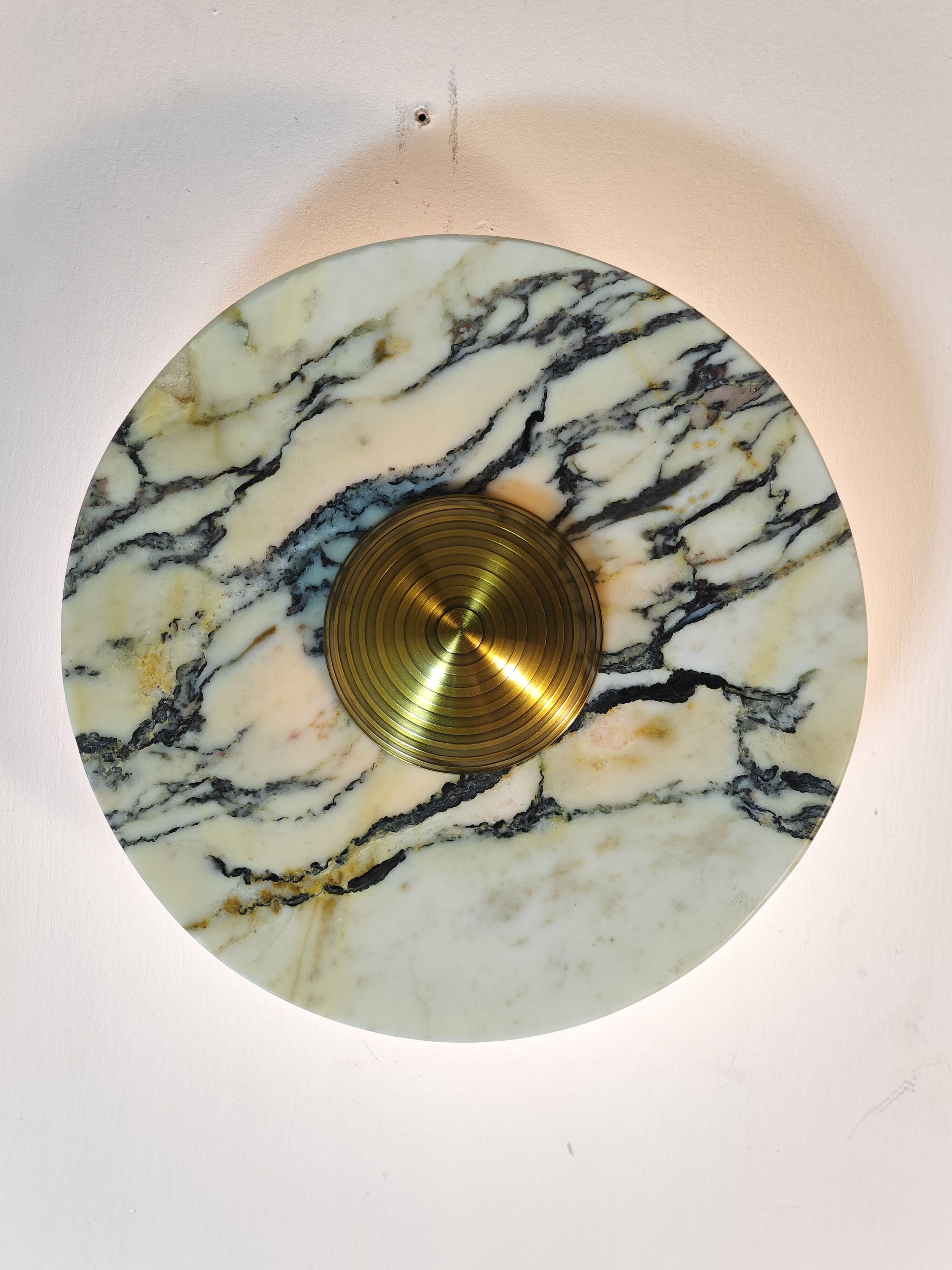 Calacatta Oro Round Sconce