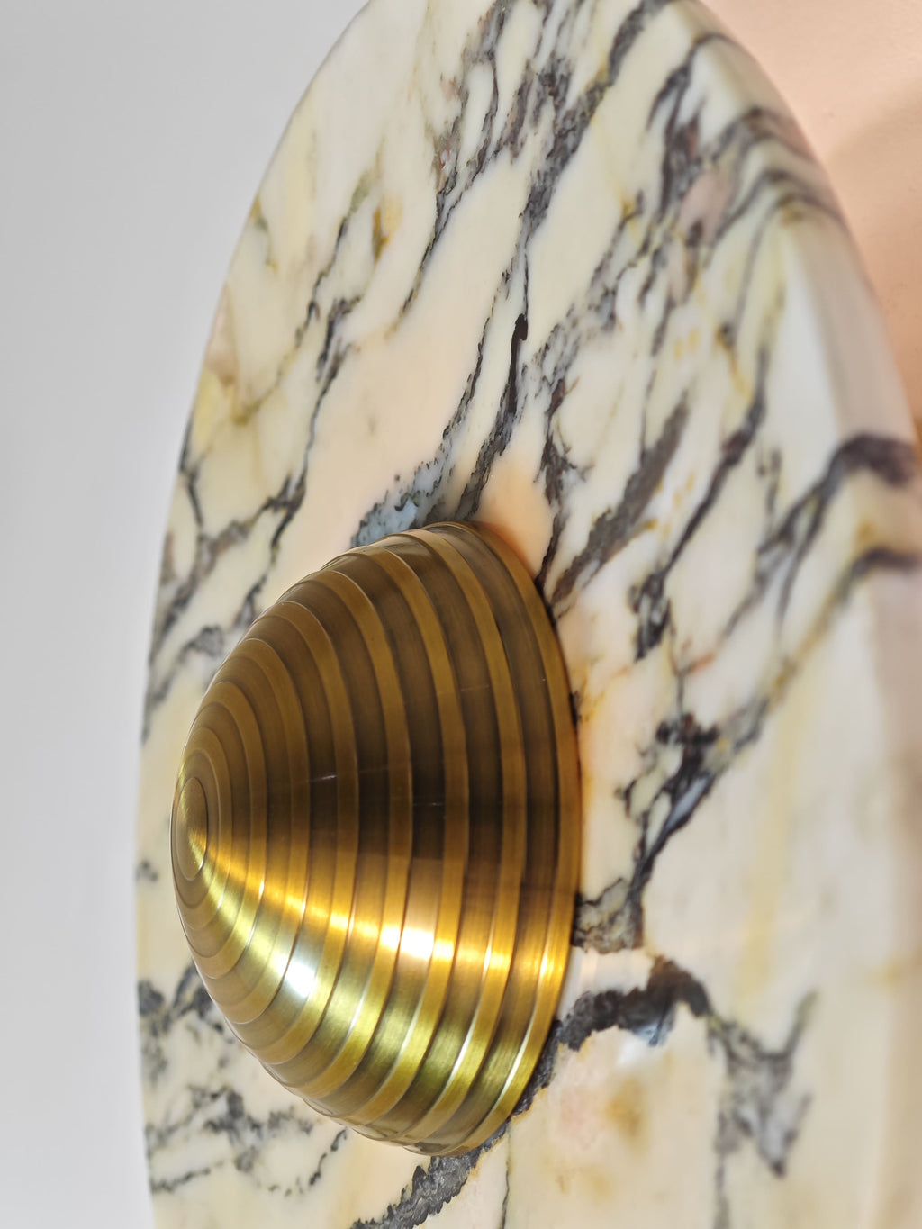 Calacatta Oro Round Sconce