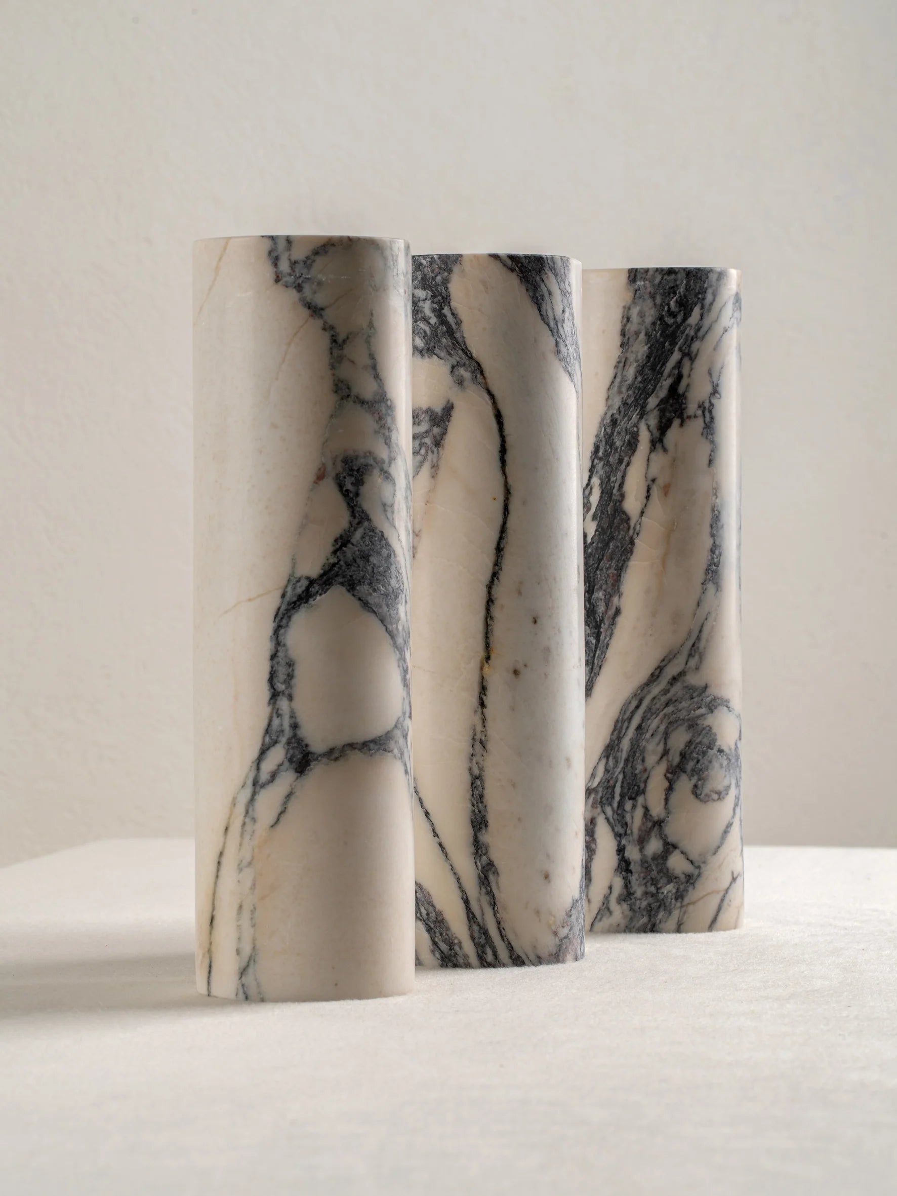 Calla Calacatta Wall Lamp
