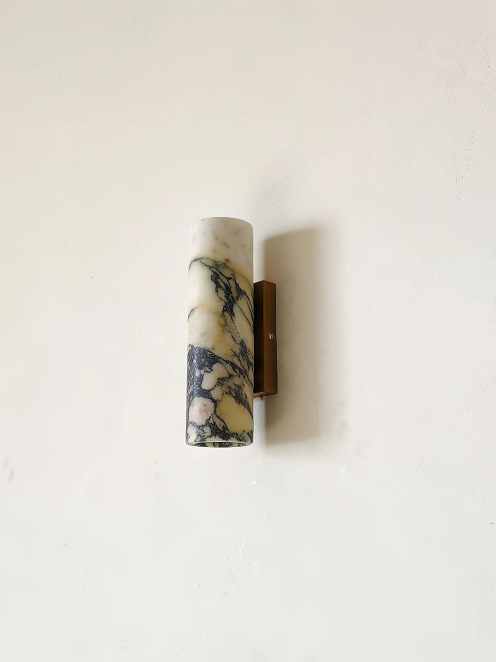 Calla Calacatta Wall Lamp