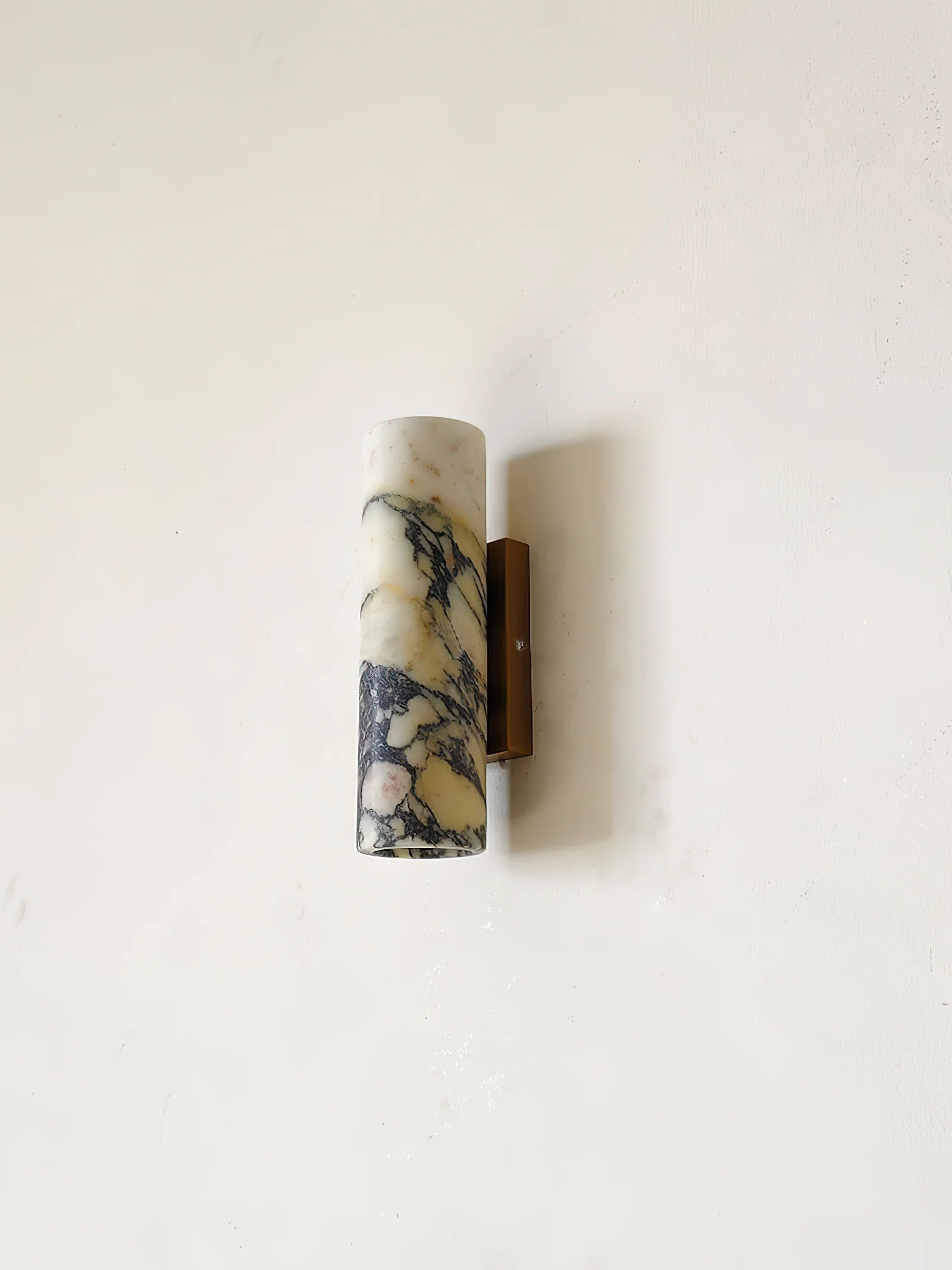 Calla Calacatta Wall Lamp