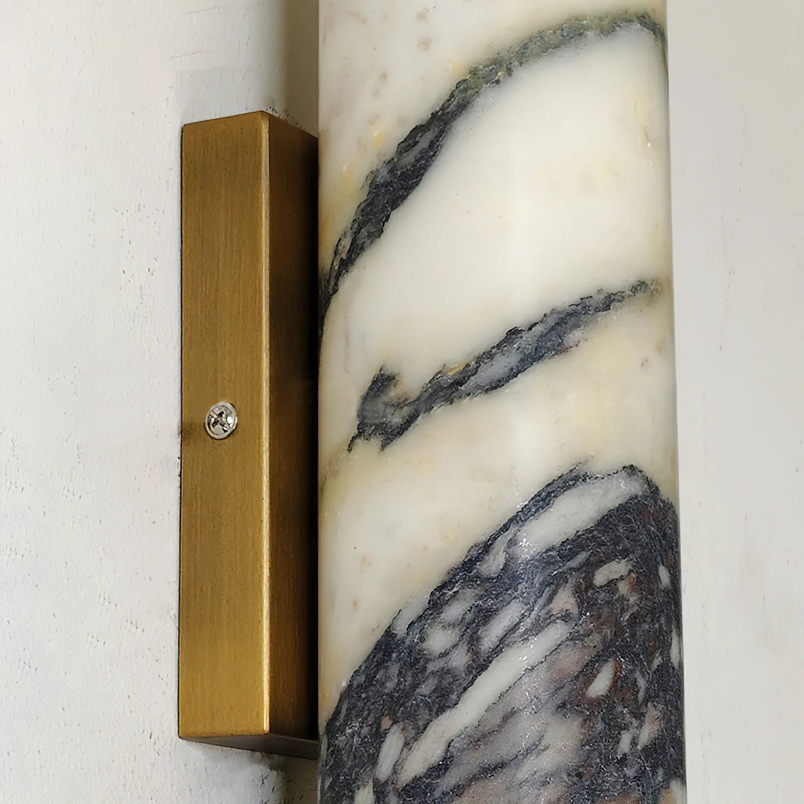 Calla Calacatta Wall Lamp